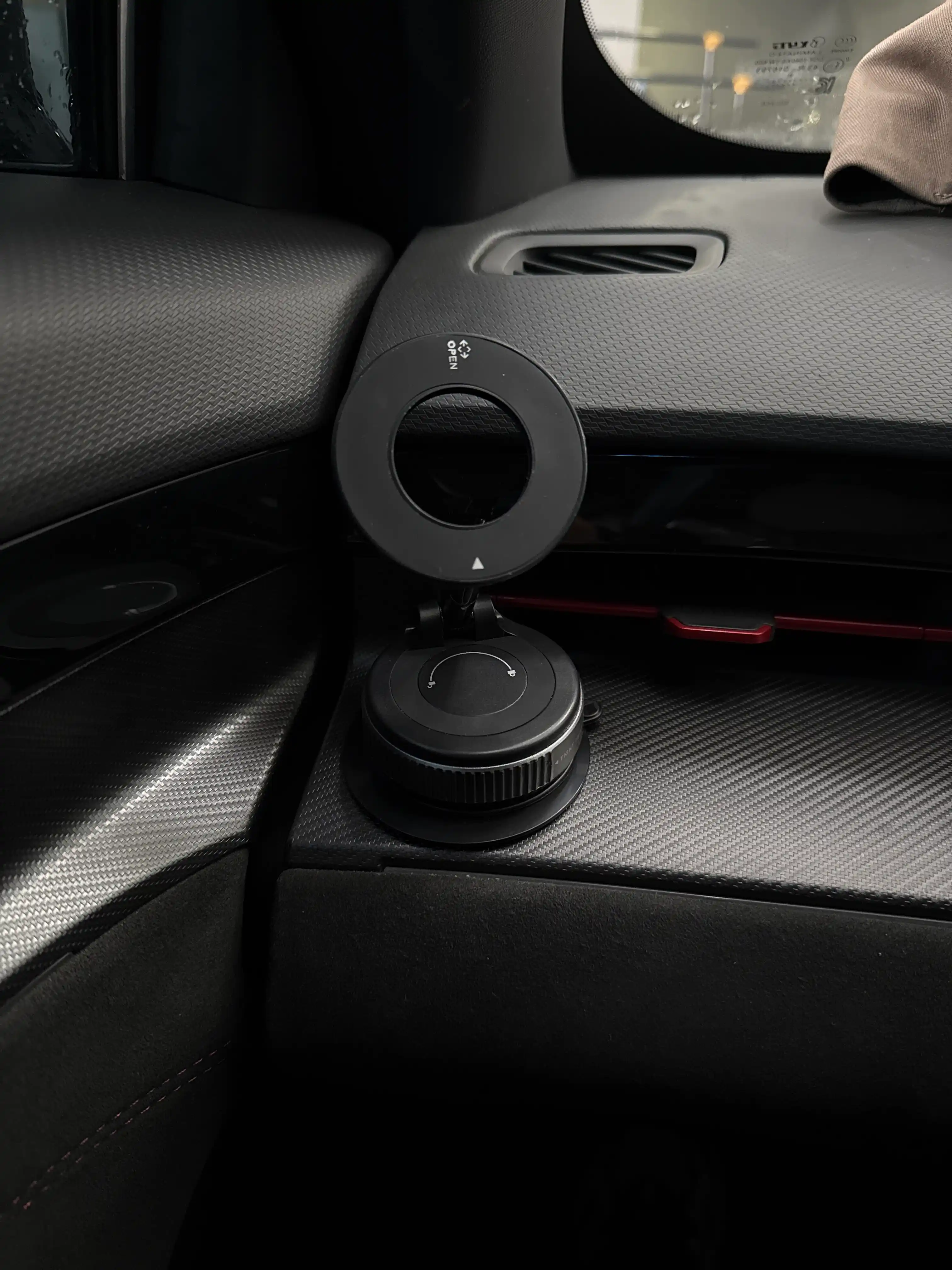 Магнитный держатель телефона для автомобиля с Magsafe, Car Holder, с присоской