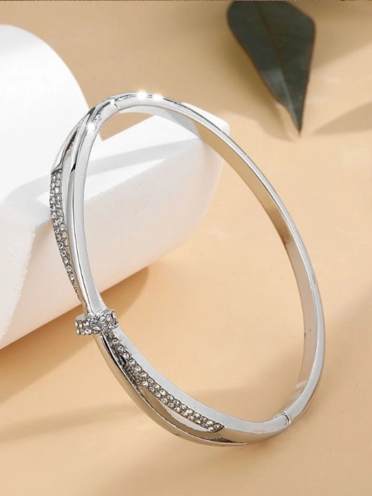 Ayollar bilaguzugi Infinity - 