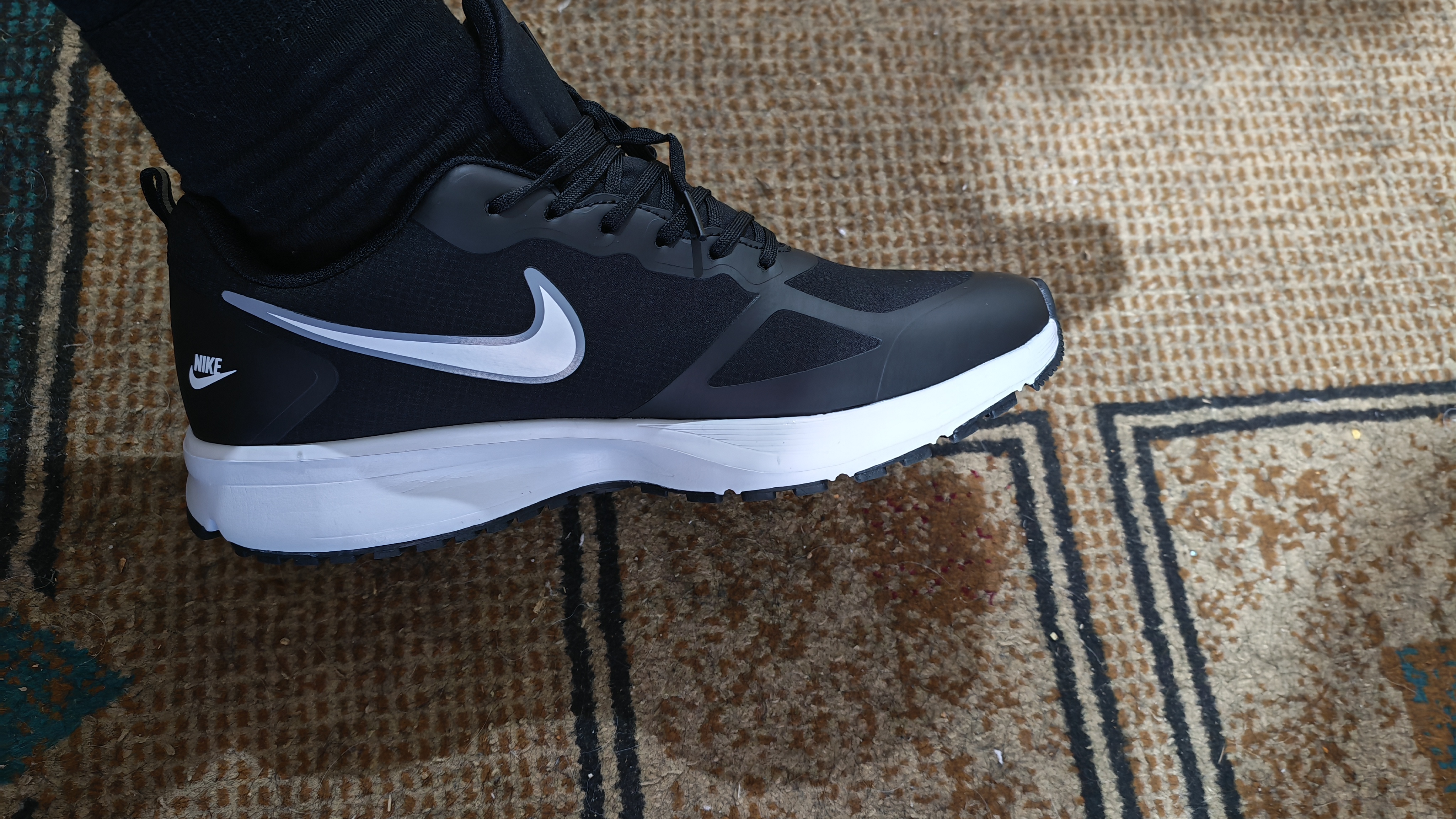 Кроссовки Nike Air для мужчин и женщин