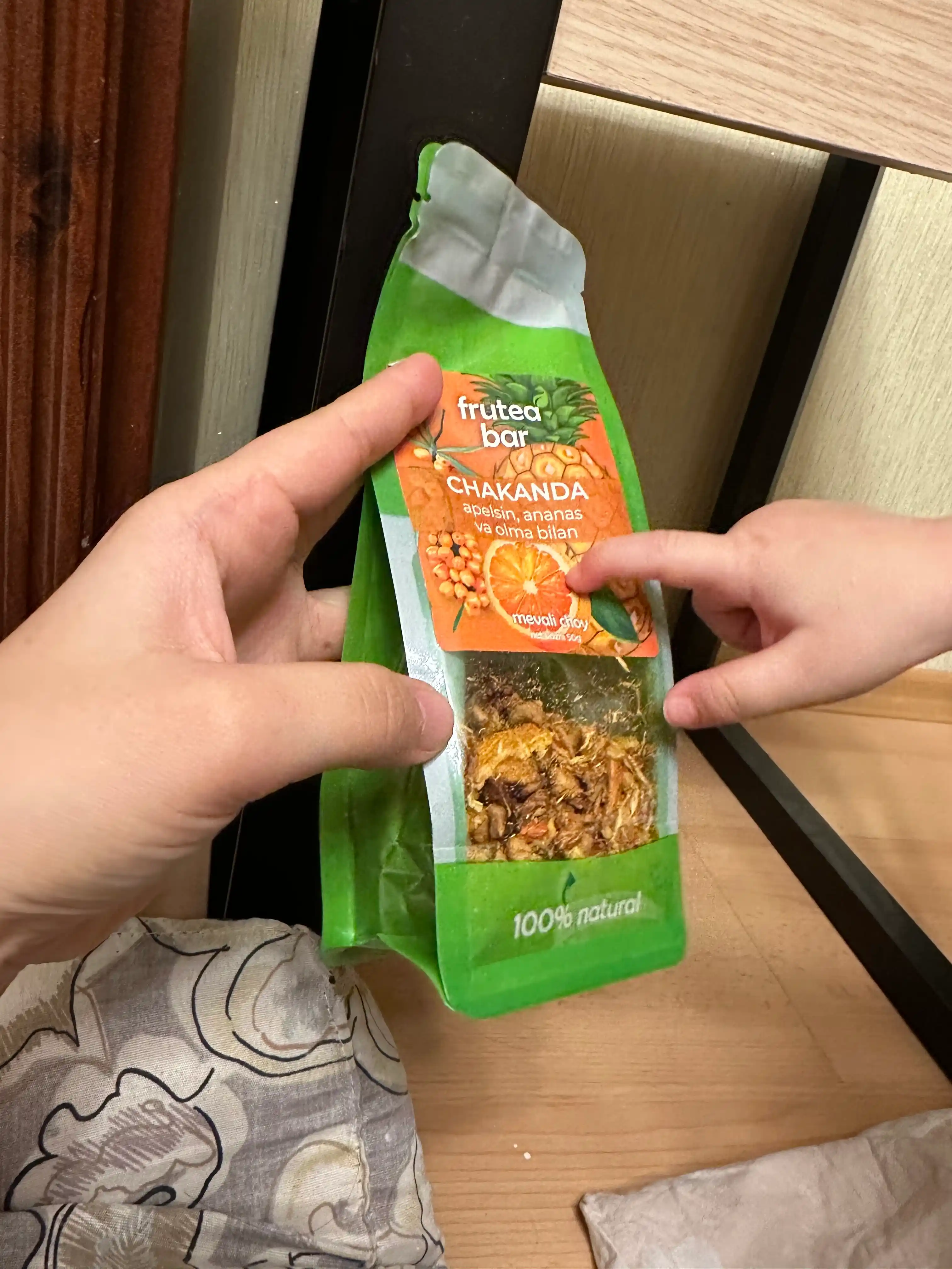 Fruteabar "Dengiz itshumurti apelsin, ananas va olma bilan" Quruq choy ichimligi, 50 gr