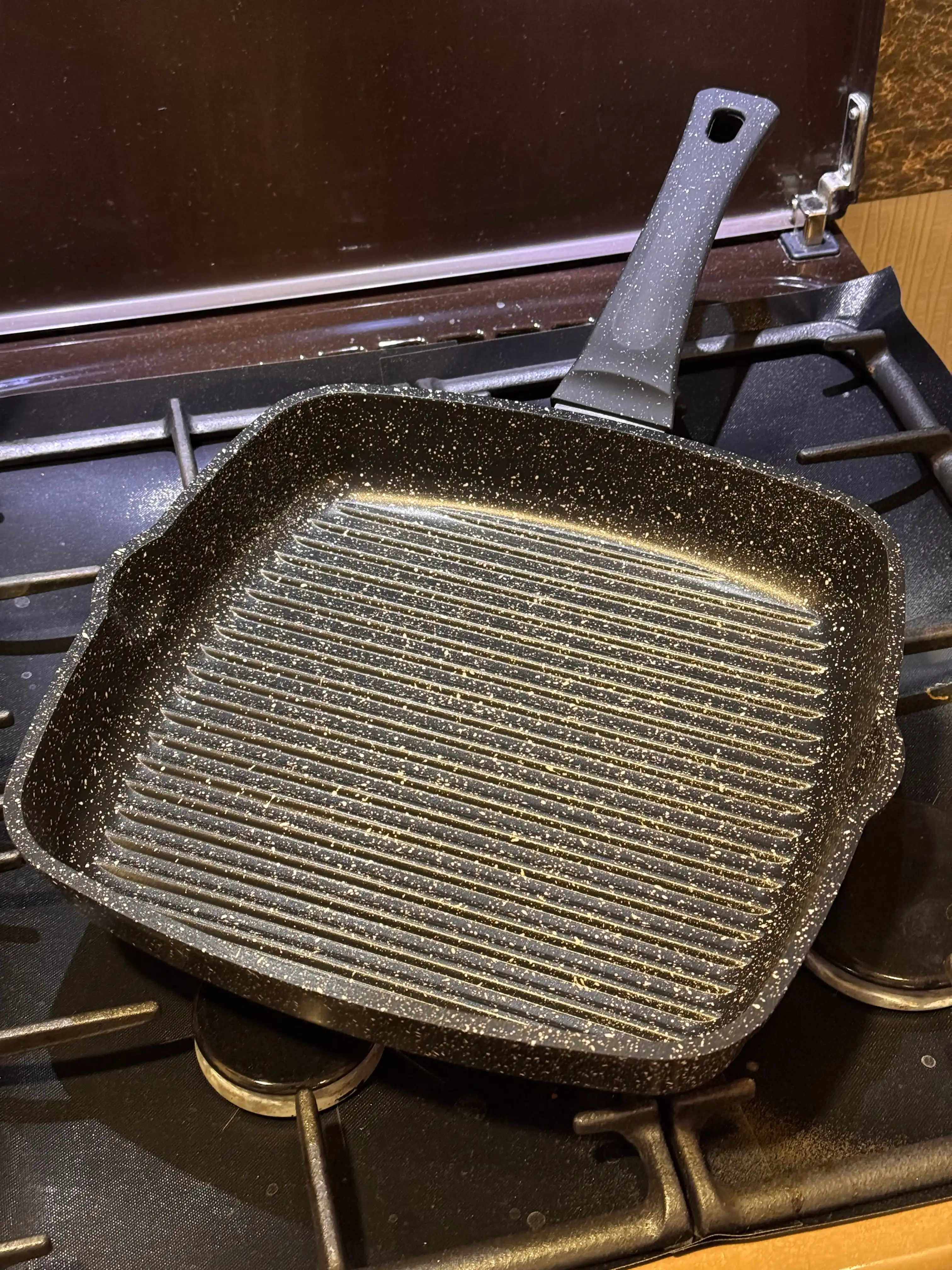 Grill tova Gornitsa, granit