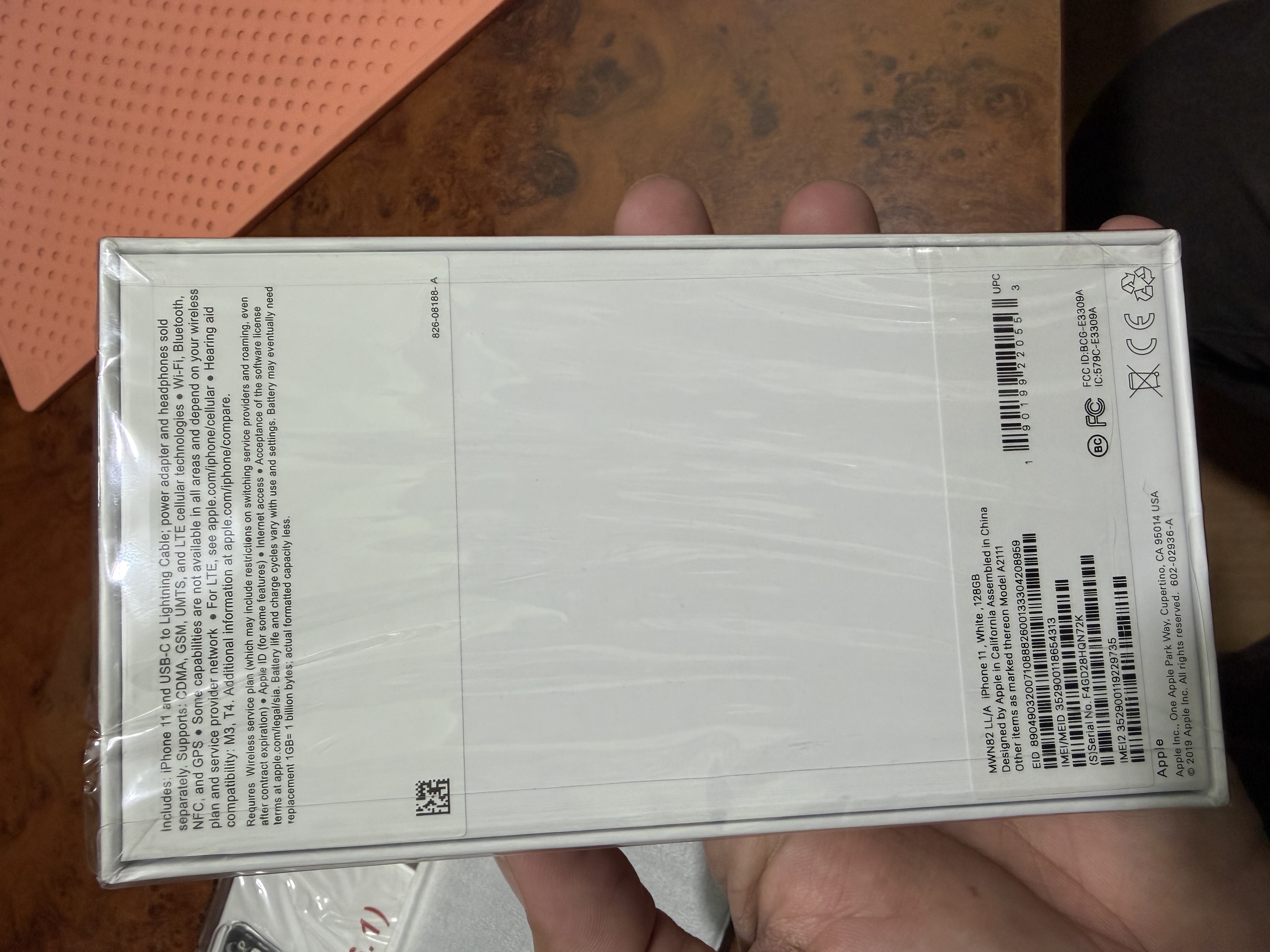 Смартфон Apple iPhone 11, 128, 256 ГБ Sim+Esim, чехол и стекло в подарок