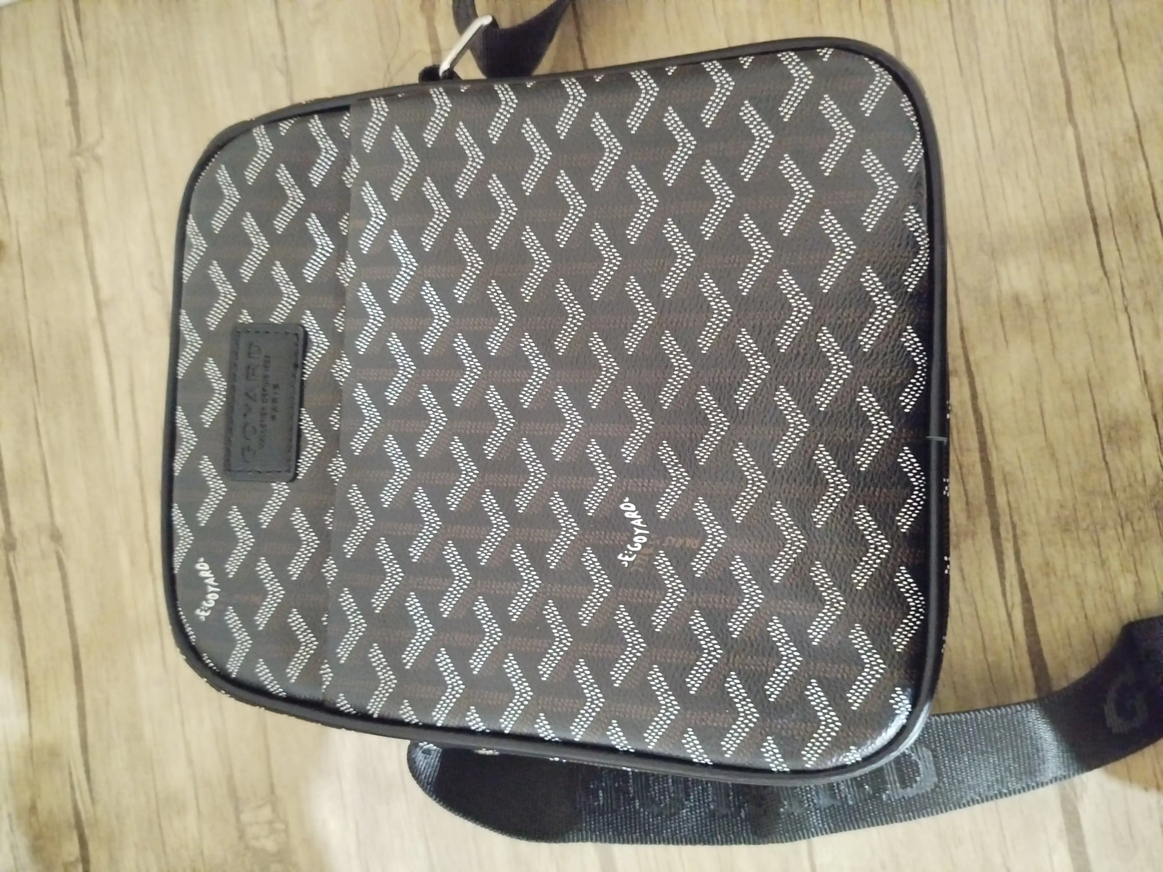 Ixcham erkaklar sumkasi, yelkada GoYard