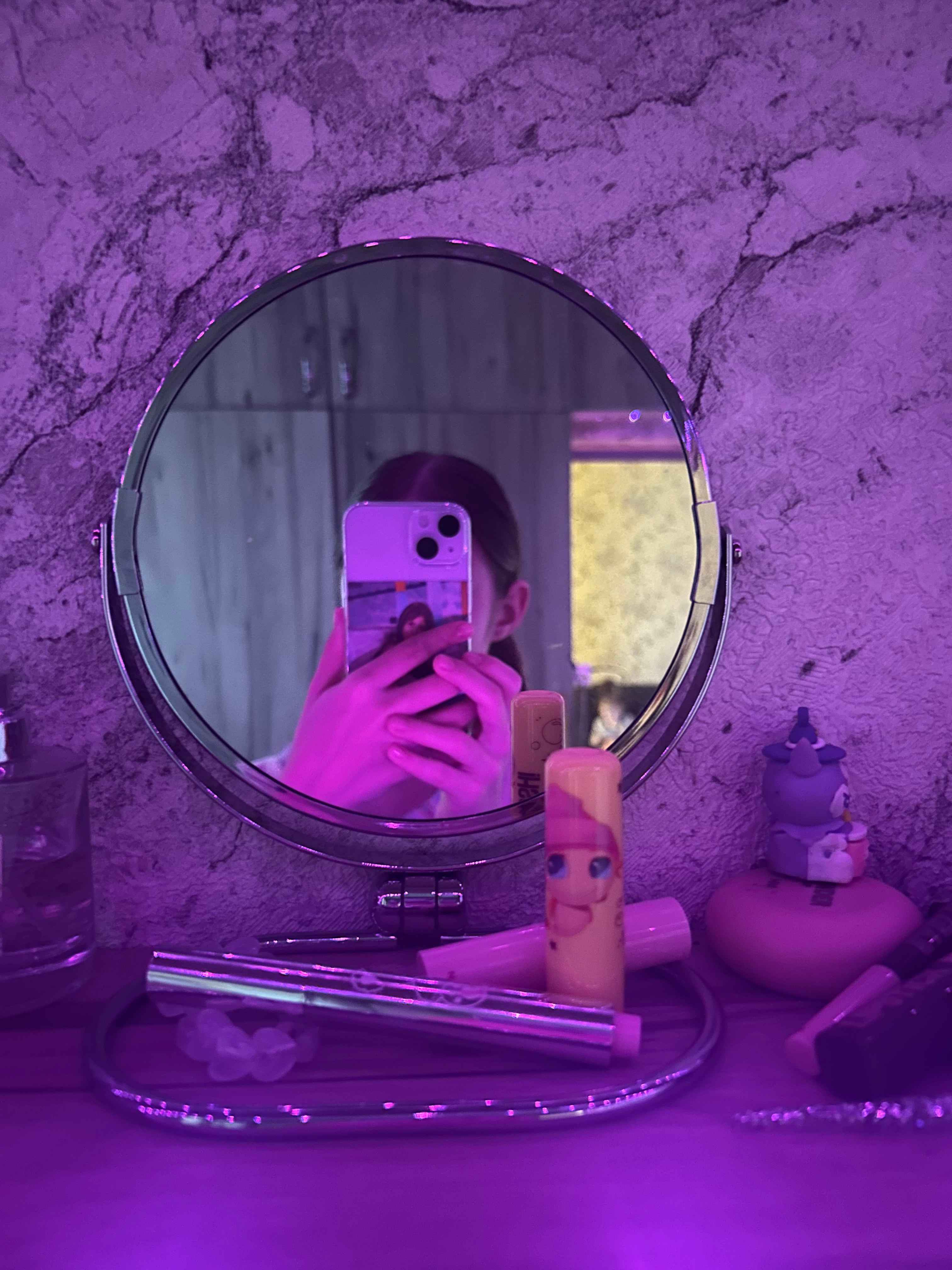 RGB LED yoritgichli lenta ko'p rangli