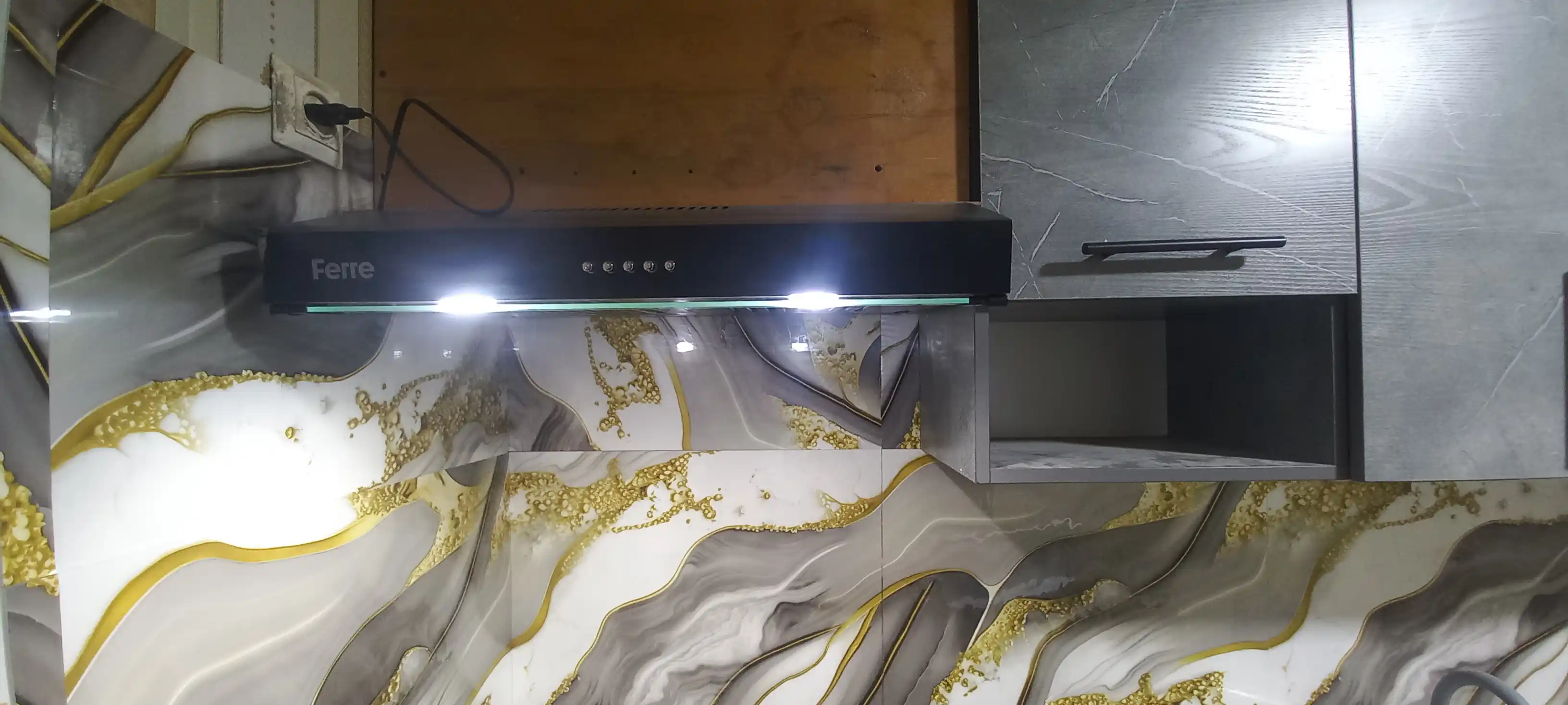 Ferre 601 Tablet oshxona dudburoni, ikkita dvigatel va 600 m3 yuqori so‘rish tezligiga ega