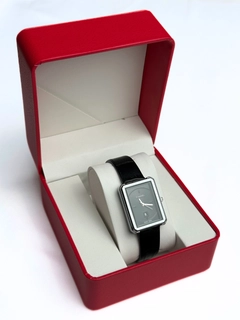 Черное стекло