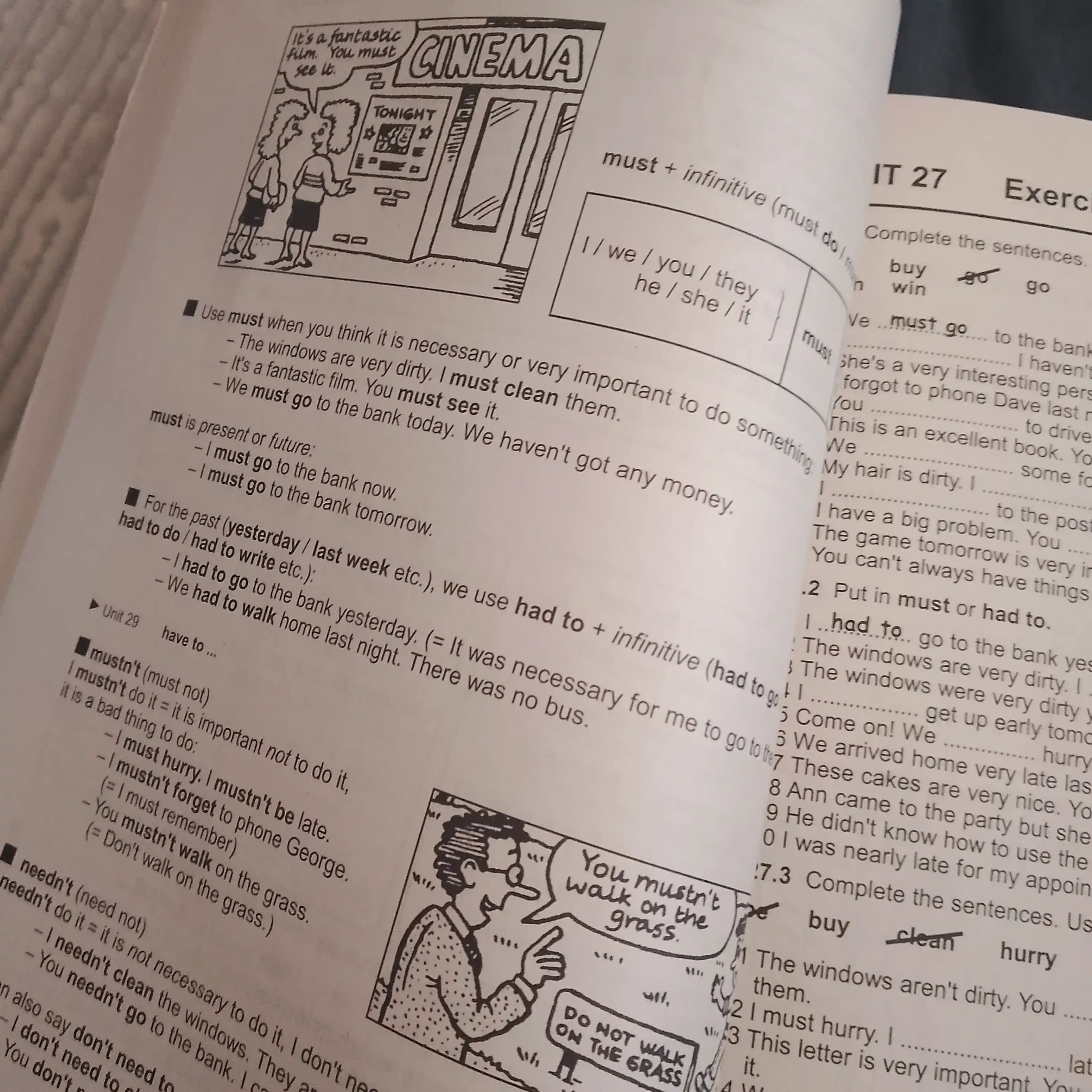 Essential Grammar in Use qizil/ko'k Raymond Murphy A4