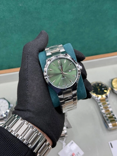 Классические наручные часы TISSOT в подарочной коробке — для вас и ваших близких — NEWATCH-TISSOT4-ЗЕЛЕН