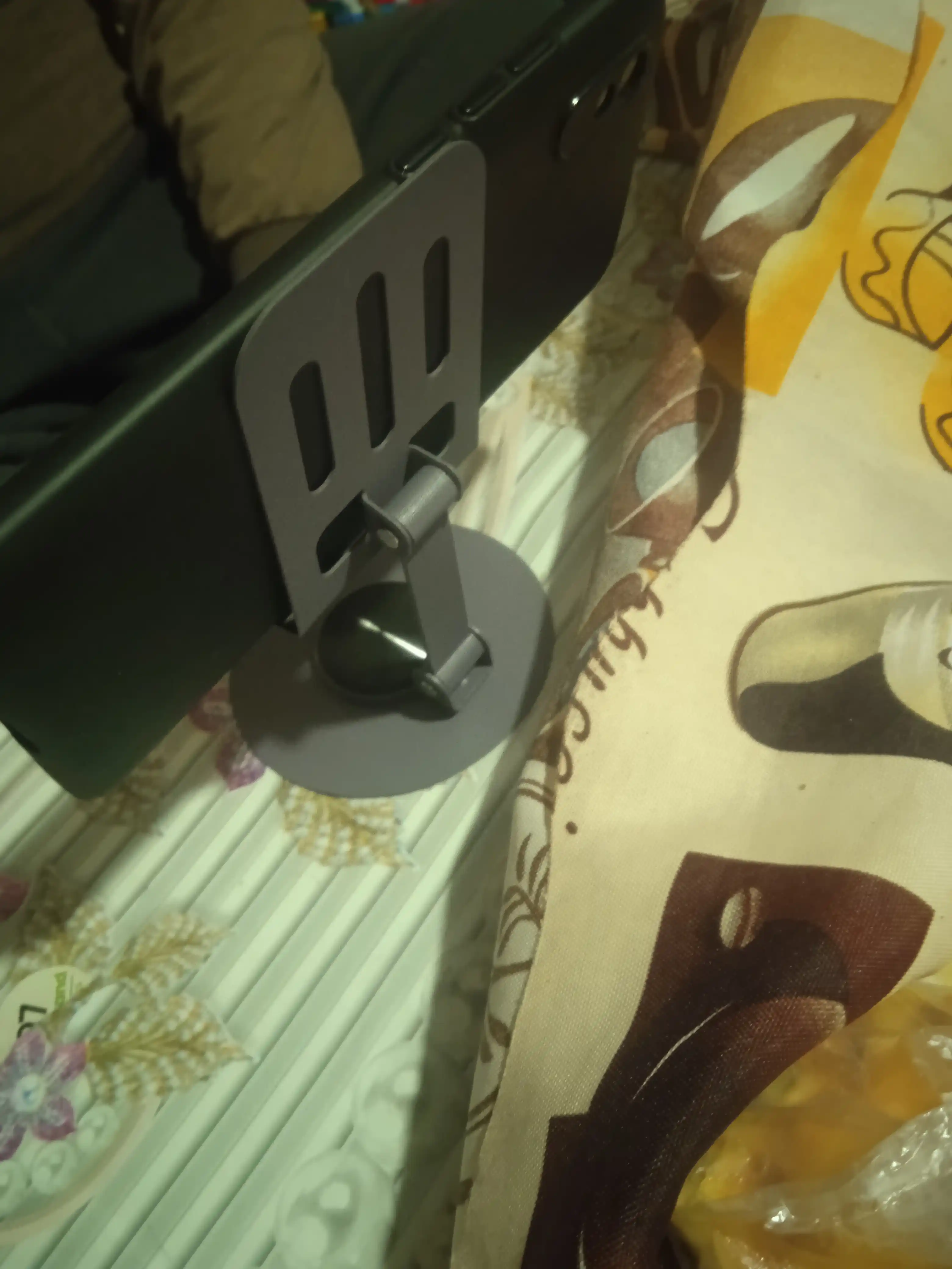 Telefon va planshetlar uchun 360 gradusga buriladigan metall tutqich, telefon podstavka