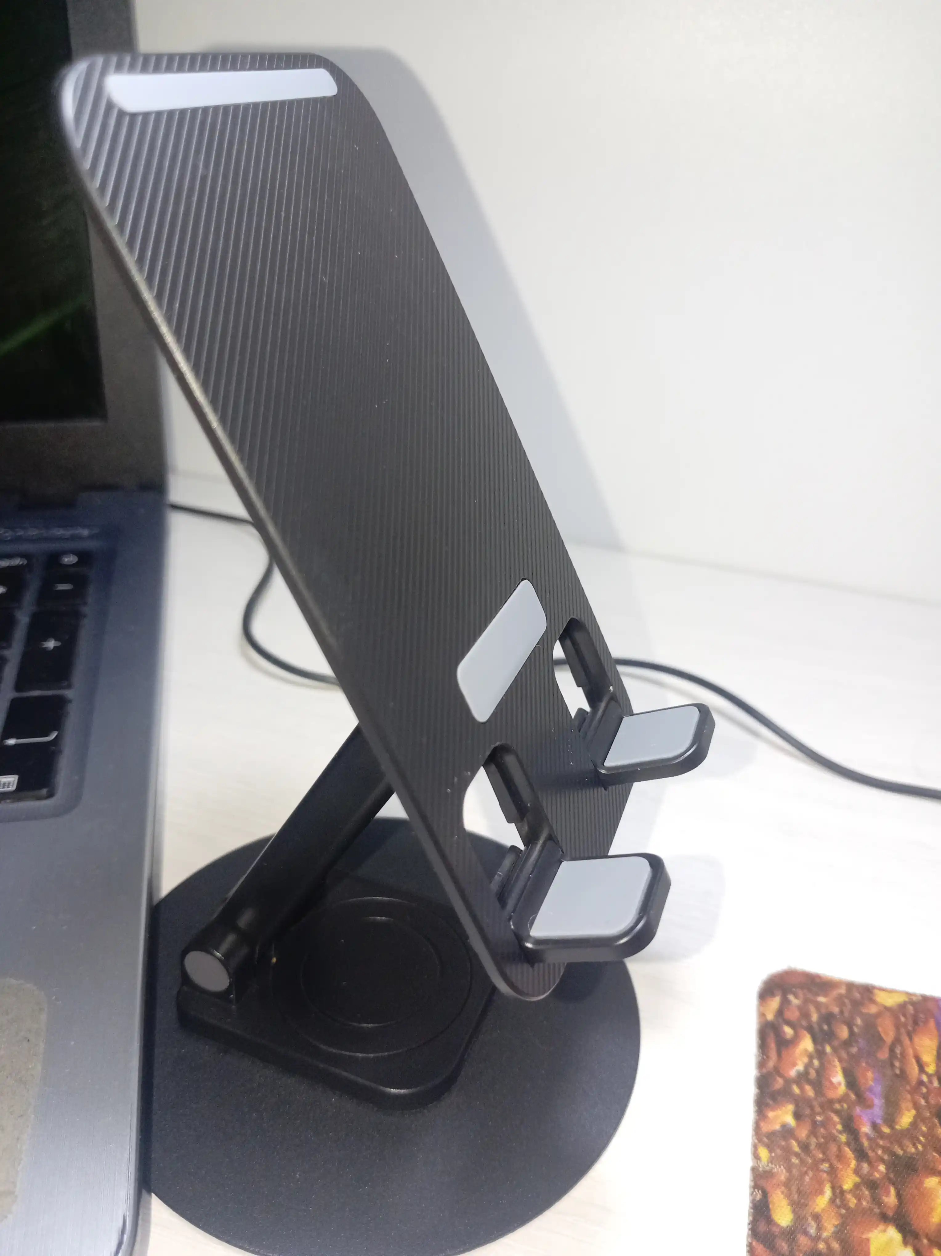 Planshet va telefon ushlagichi, 360 daraja aylanuvchi, metall asosda