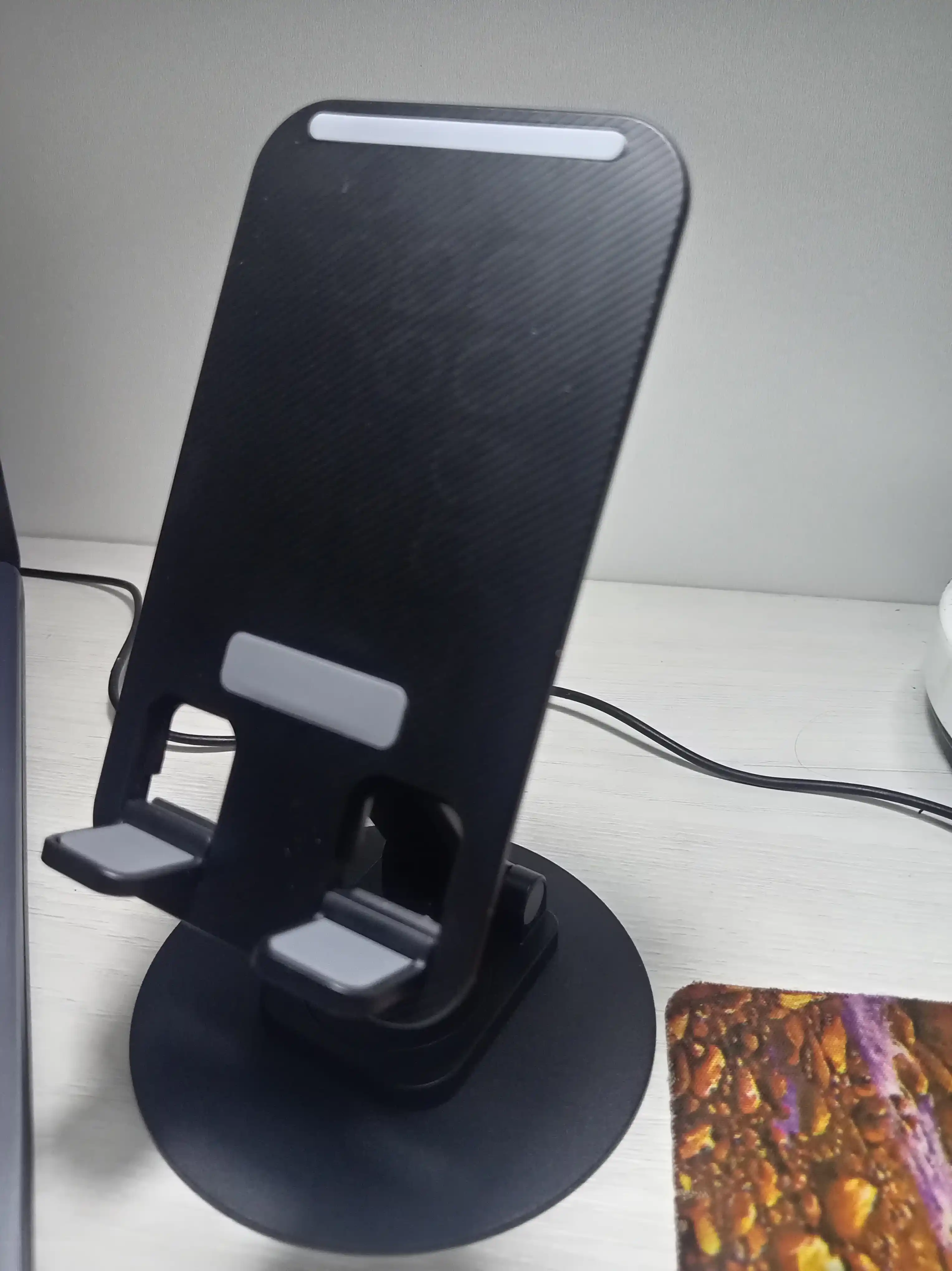 Planshet va telefon ushlagichi, 360 daraja aylanuvchi, metall asosda