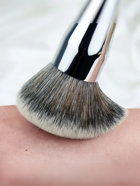 Professional makiyaj cho‘tkasi, Sephora Pro