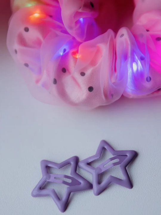 LED yoritgichli soch rezinkasi, organza va atlas, 3 ta yoritish rejimi, 2 dona to‘plam