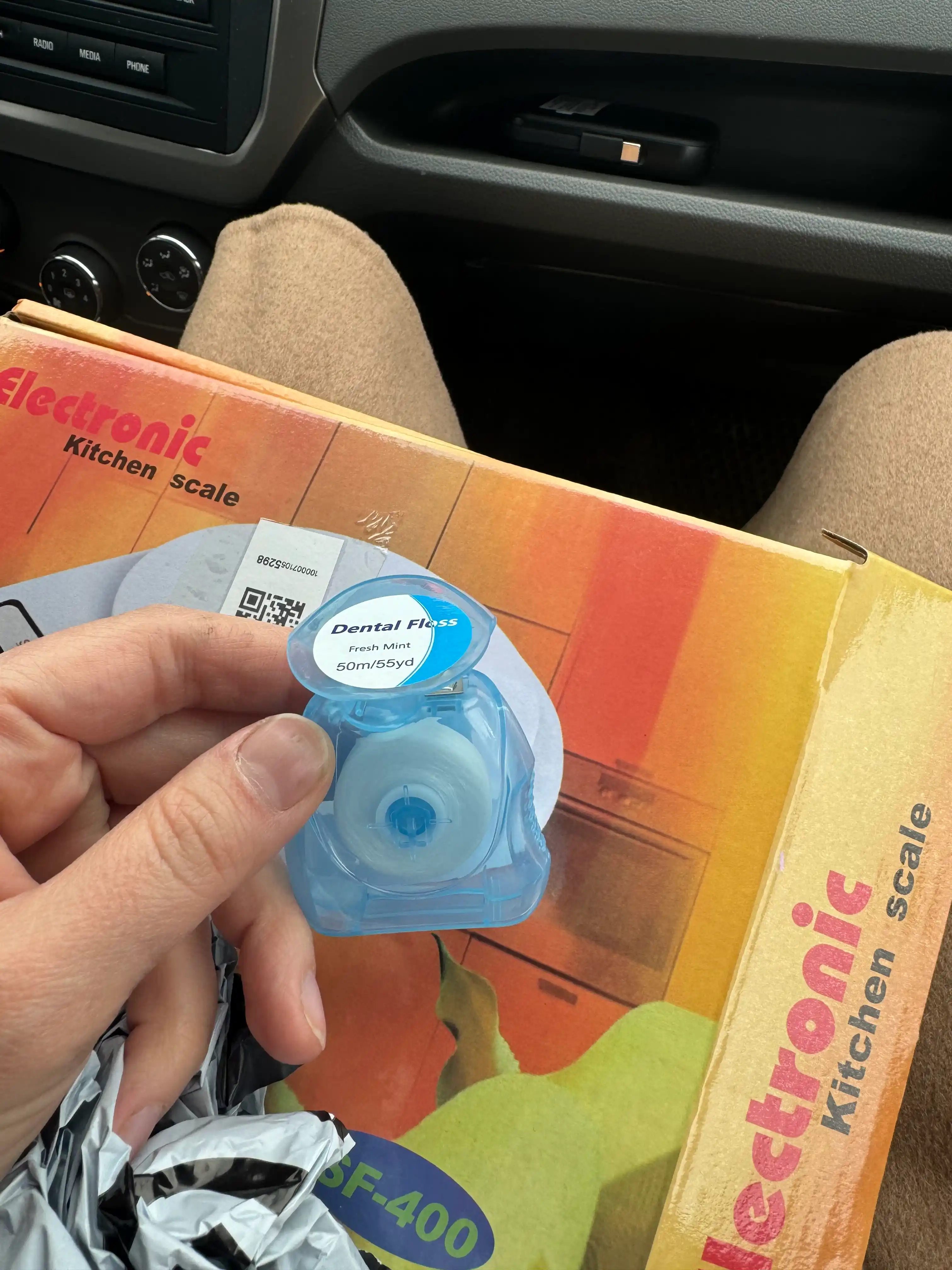 Зубная нить Dental floss, вощеная, мятная, уход за полостью рта, 50 м