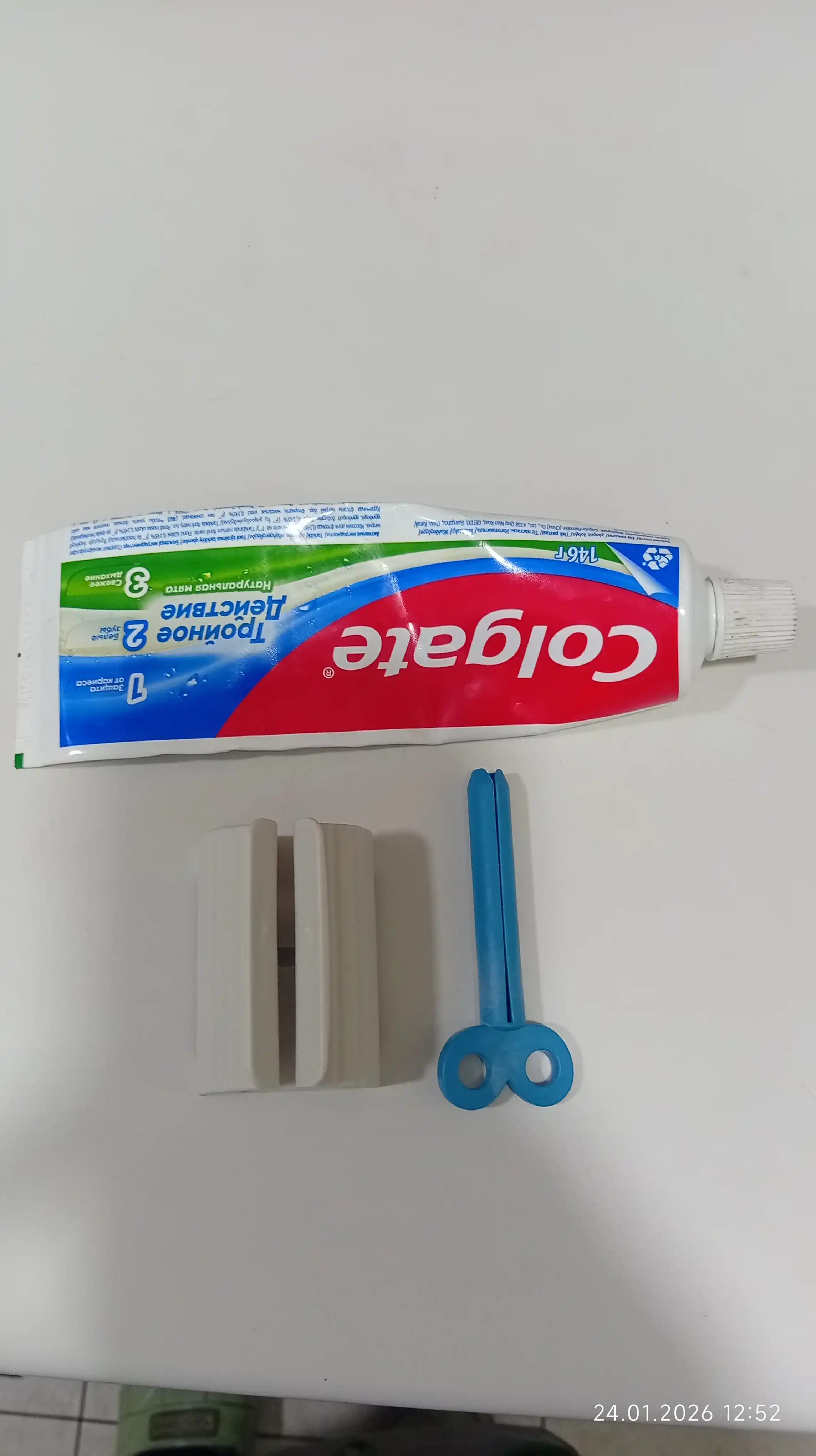 Дозатор-диспенсер, выдавливатель для зубной пасты и прочих изделий