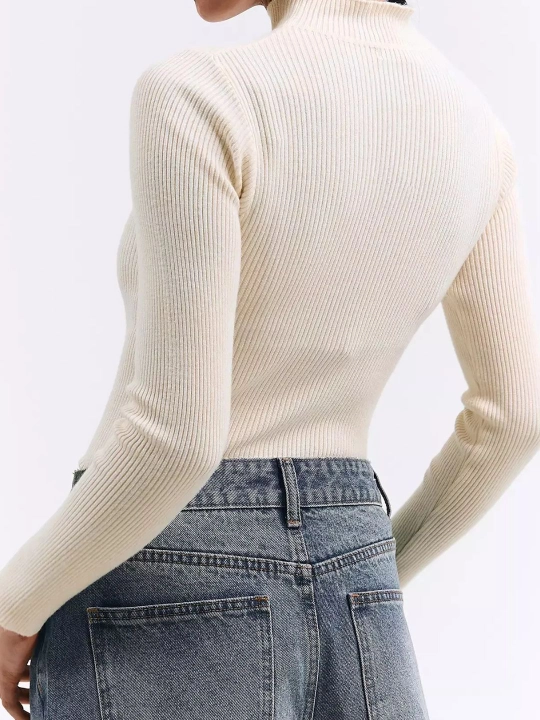 Женский базовый водолазка – slim-fit, подходит под жакет и рубашку, мягкий трикотаж
