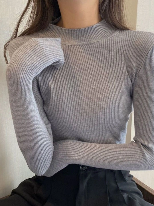 Женский базовый водолазка – slim-fit, подходит под жакет и рубашку, мягкий трикотаж - 