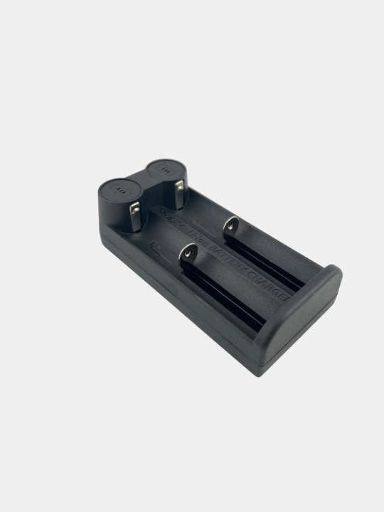 Yonii C2 Li-ion akkumulyator zaryadlagichi, 2 slot, USB (18650)