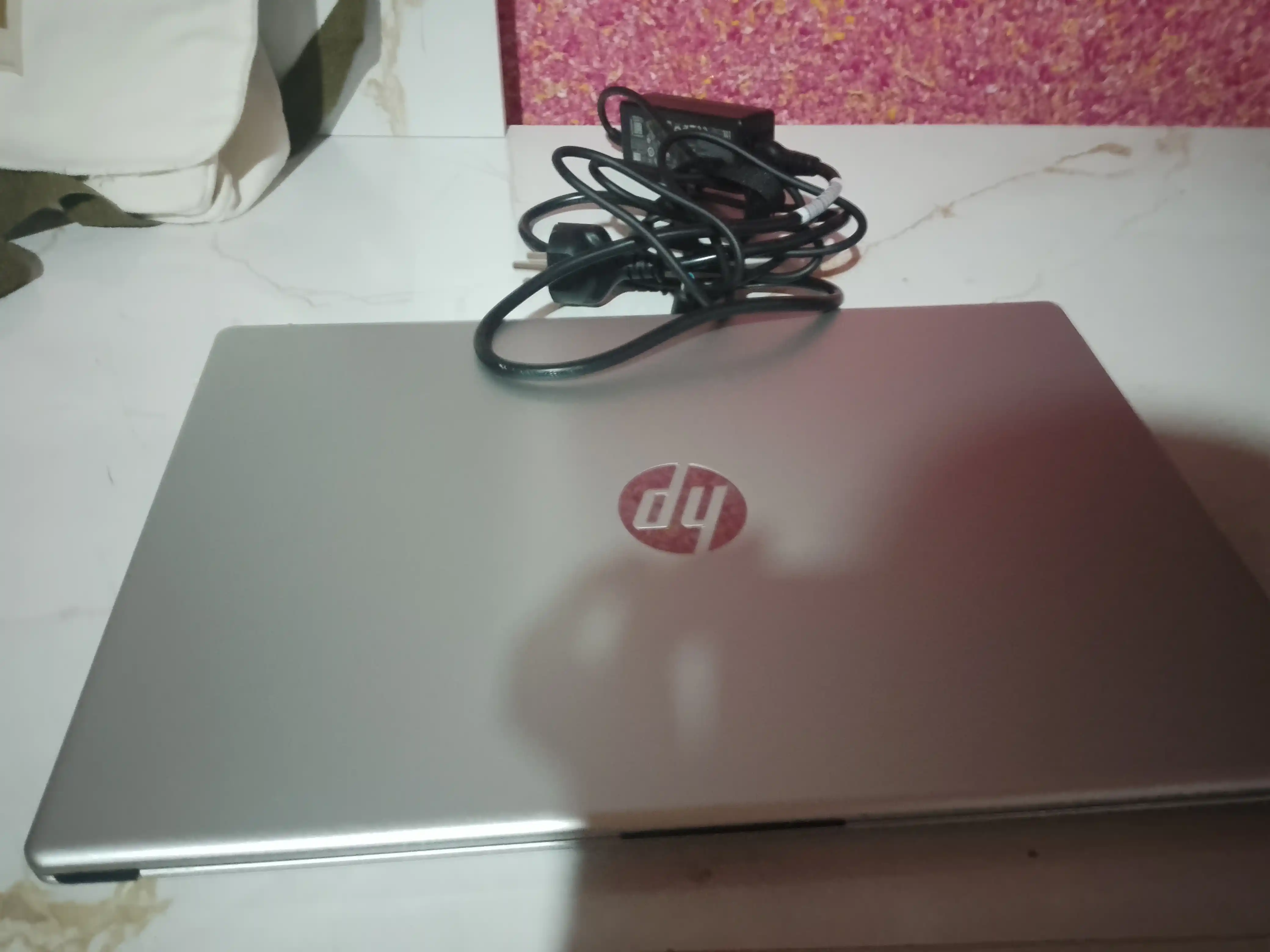 Noutbuk HP AMD ATHLON 7120 DDR5 8GB 256GB 15.6" FHD SILVER WINDOWS 11