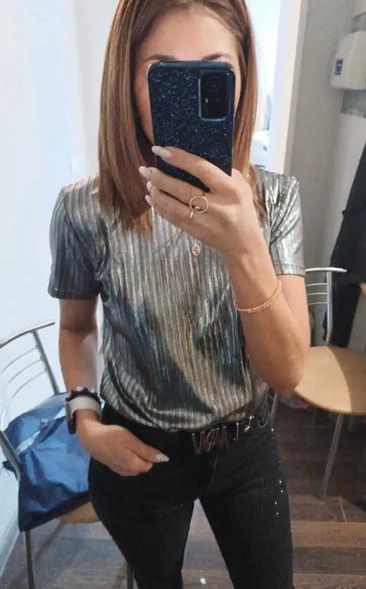 Ayollar topi yaltiroq bayramona kofta koftalar, bluzka