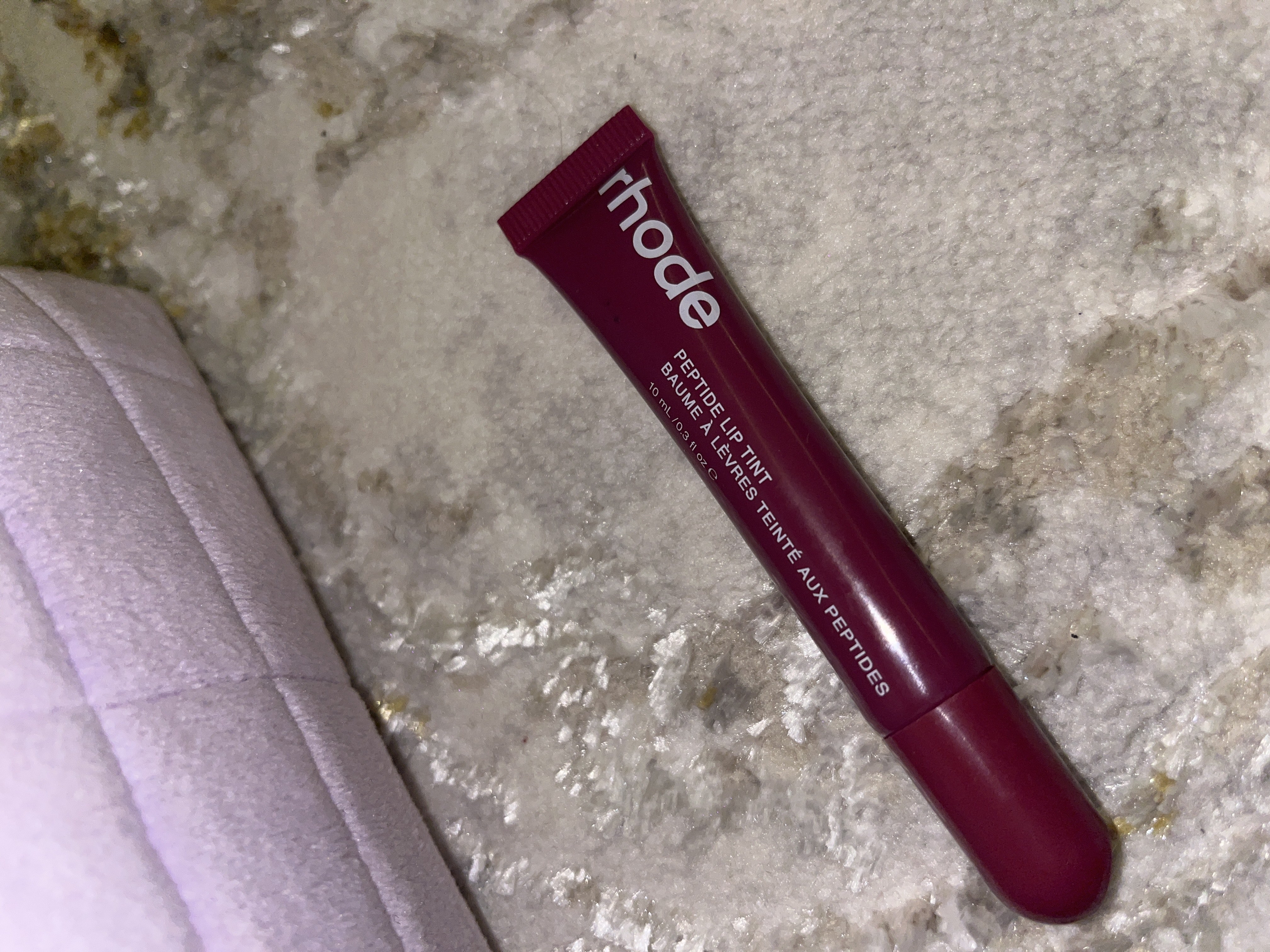 Lab boyog'i va tint porlashi Rhode  Peptid Lip Tint