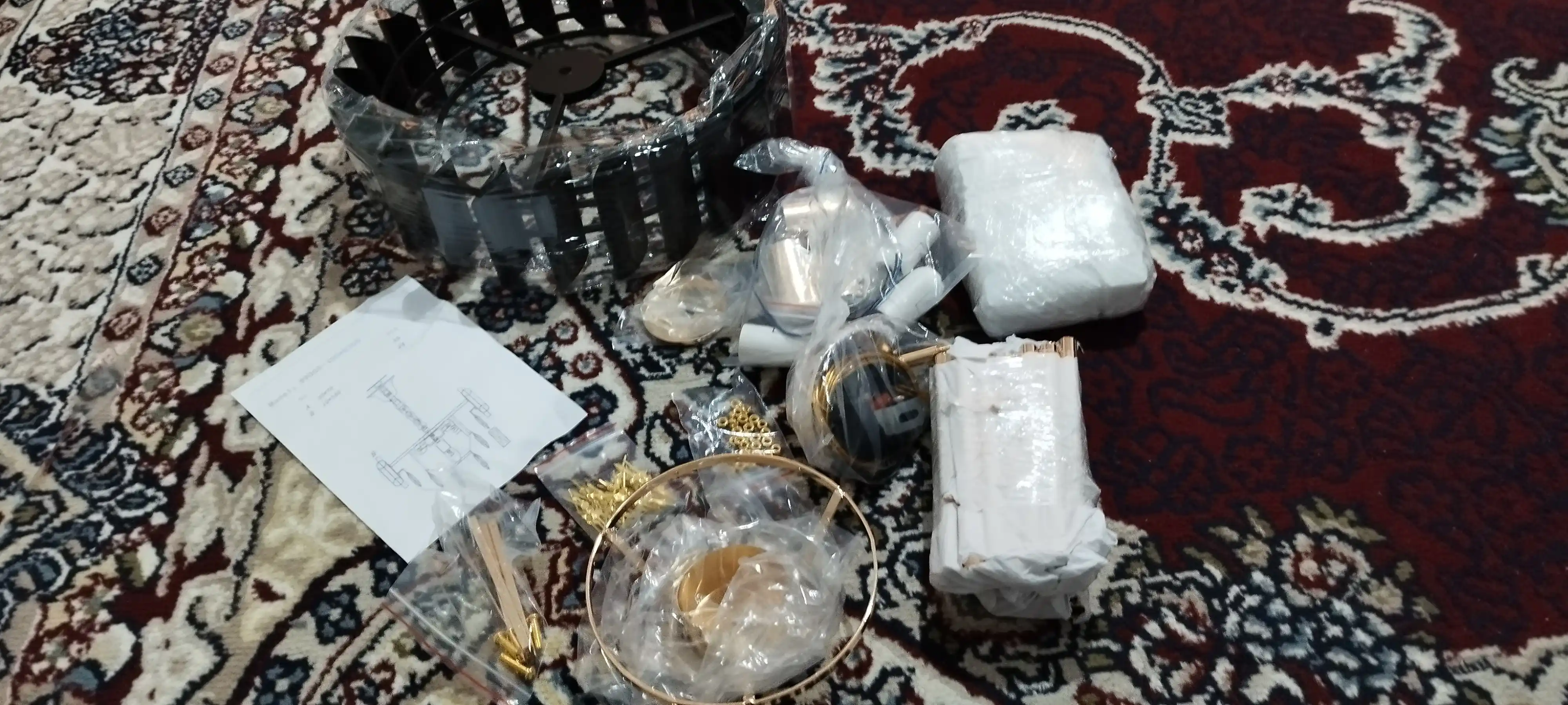 Osma shift qandil, 3 xil rangda, 5 xil o‘lchamda, balandligi sozlanadigan, yotoqxona va zal uchun mo‘ljallangan