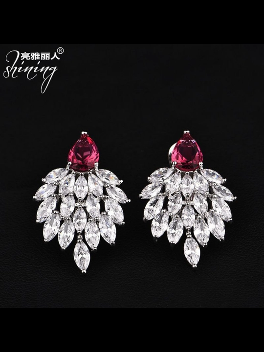 Серьги с камнями Levelara Crystal для женщин