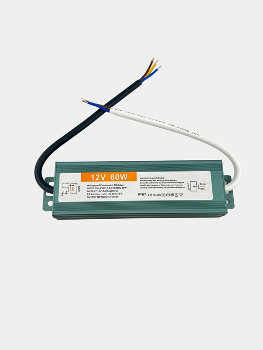 Svetodiod drayver DC 12V 60W IP67, suv va changdan himoyalangan