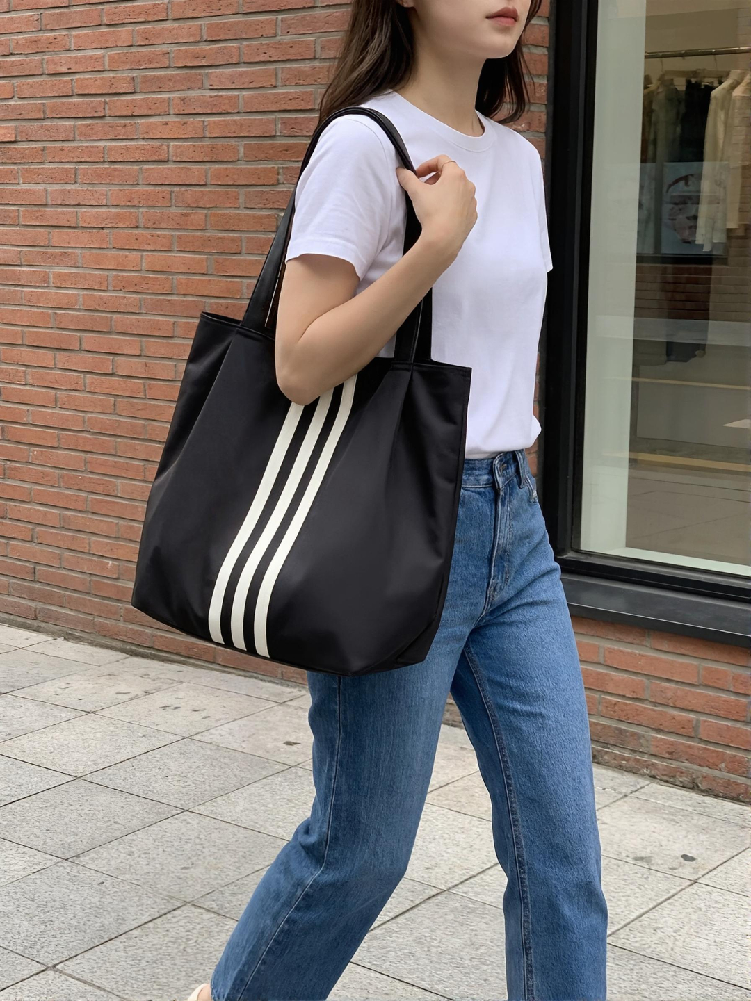 Katta ayollar uchun qora shopper sumka, yelkaga osib taqiladigan, ish va o‘qish uchun, A4
