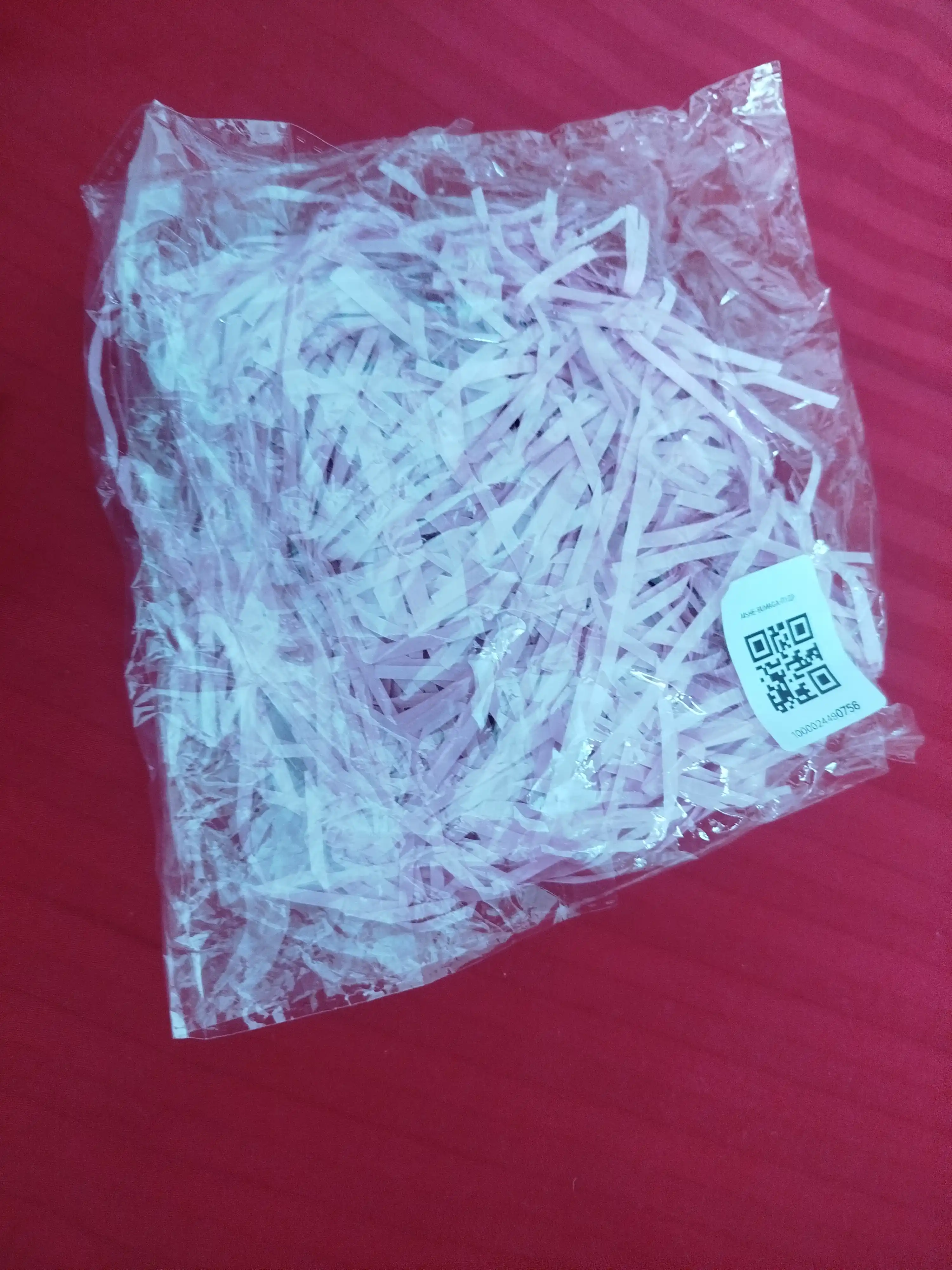Sovg'a qadoqlash uchun rangli qog'oz parchalari, 20 g