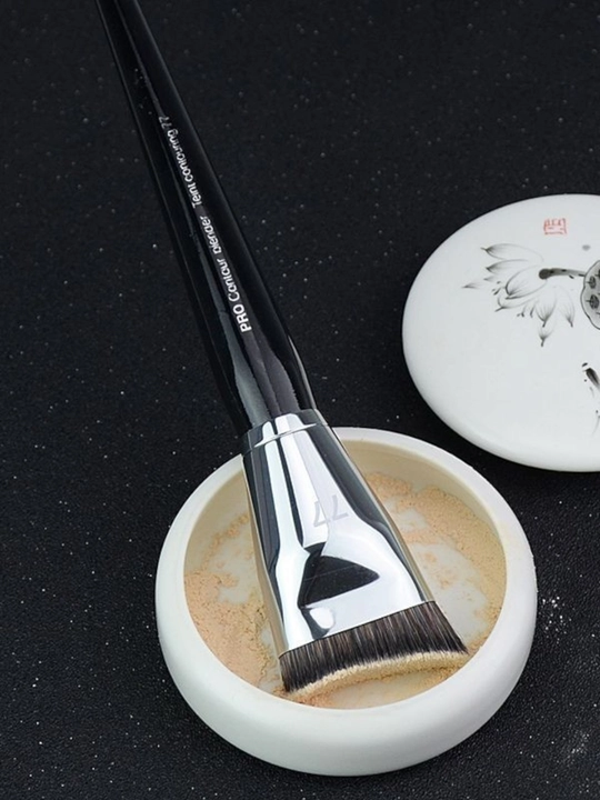 Professional makiyaj cho‘tkasi, Sephora Pro