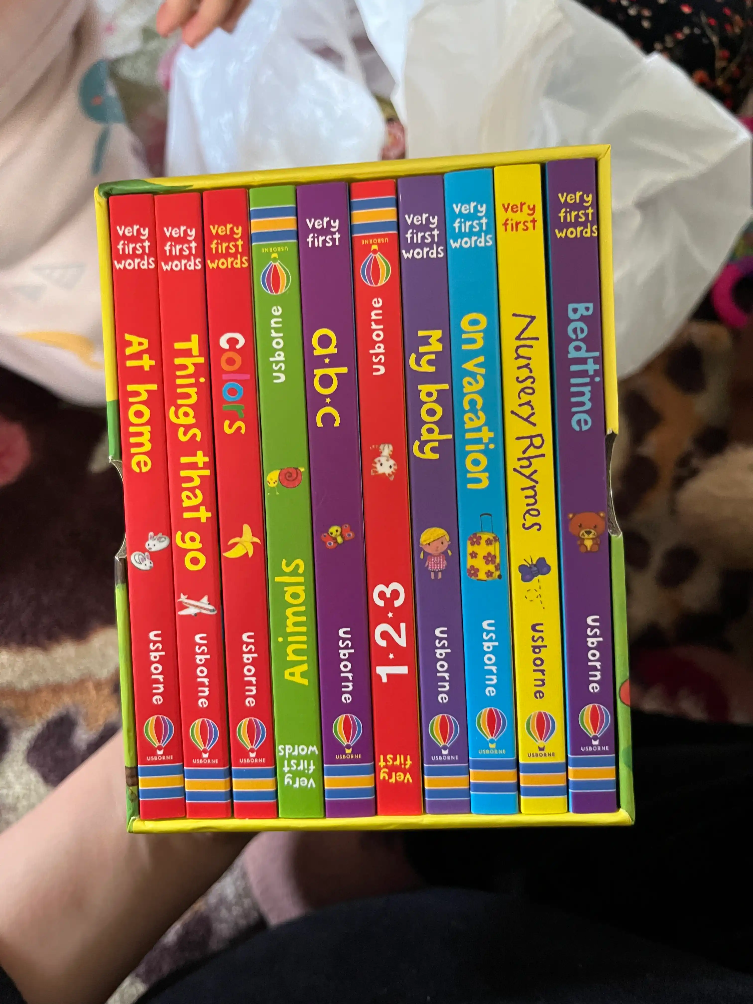 Usborne Very First Words —  10 ta rivojlantiruvchi karton kitoblar to`plami