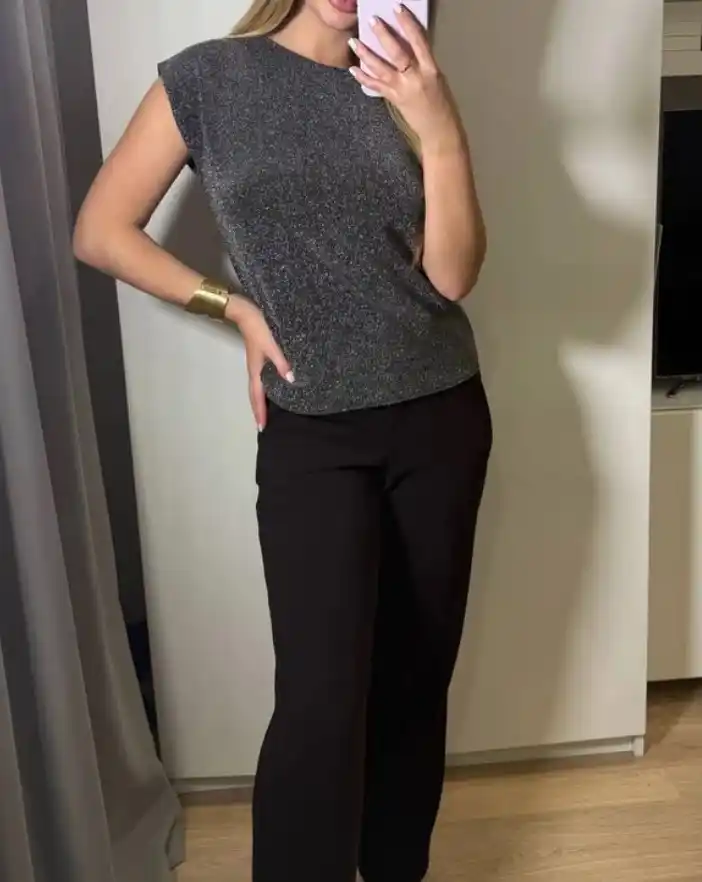 Ayollar uchun top, yaltiroq, ayollar bluzkasi, topik