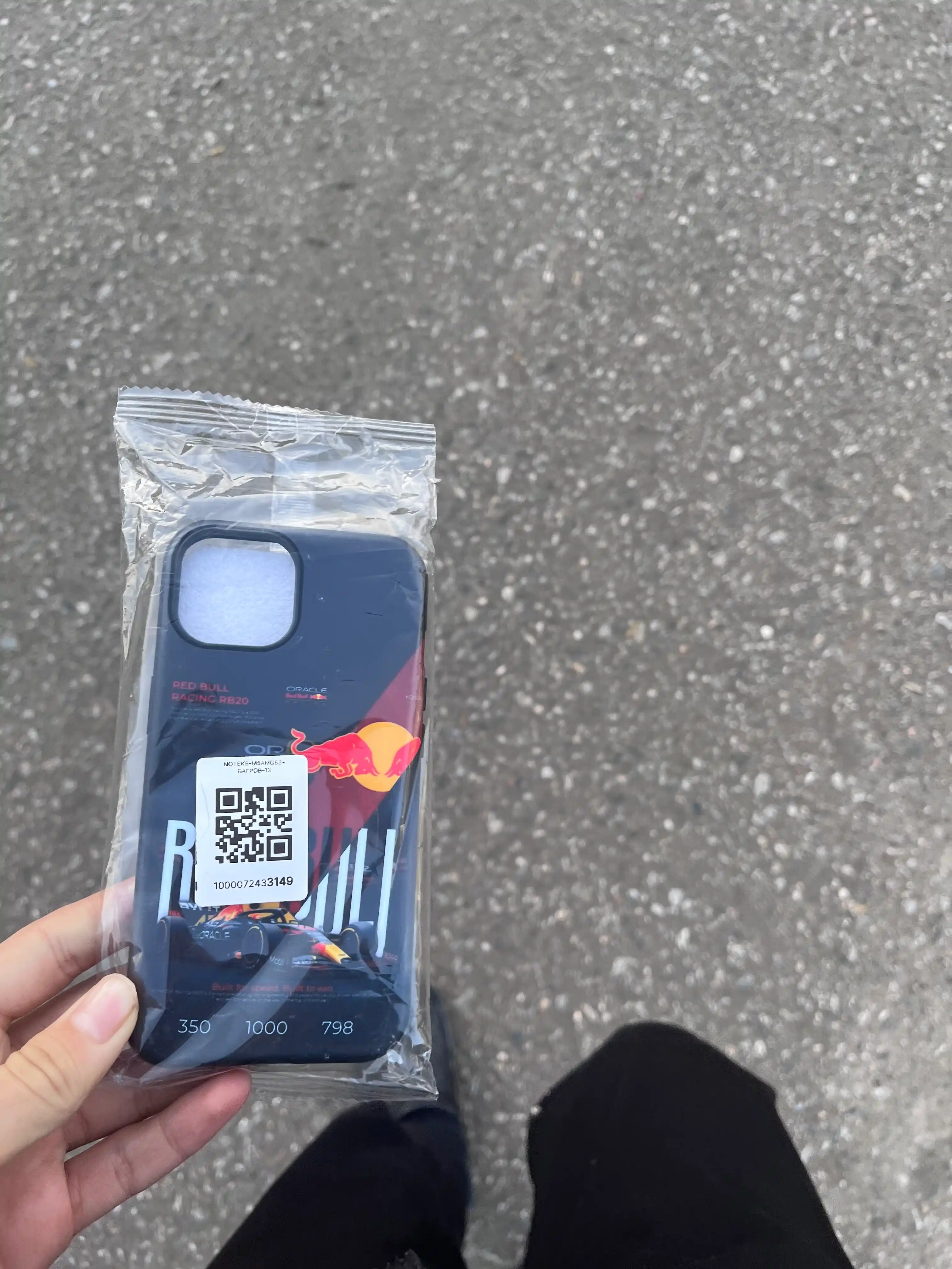Чехол на iPhone с дизайном автомобиля