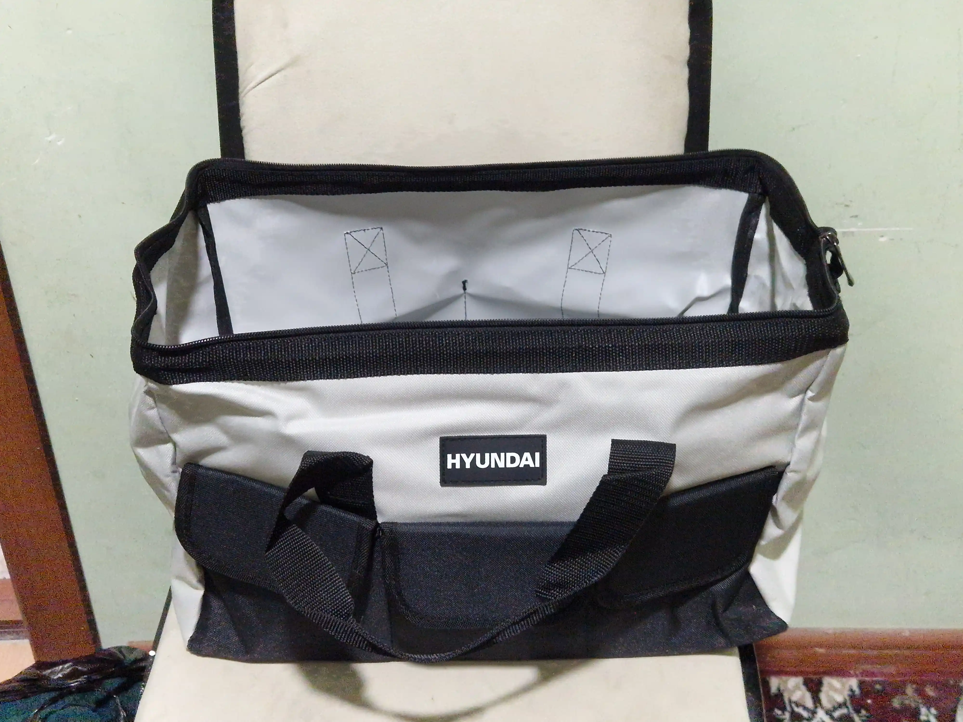 Asboblar sumkasi 20/18/16/14dyumli HYUNDAI