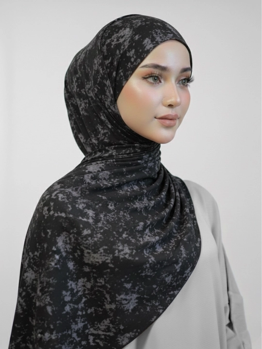 Ayollar uchun mramirli sharflar