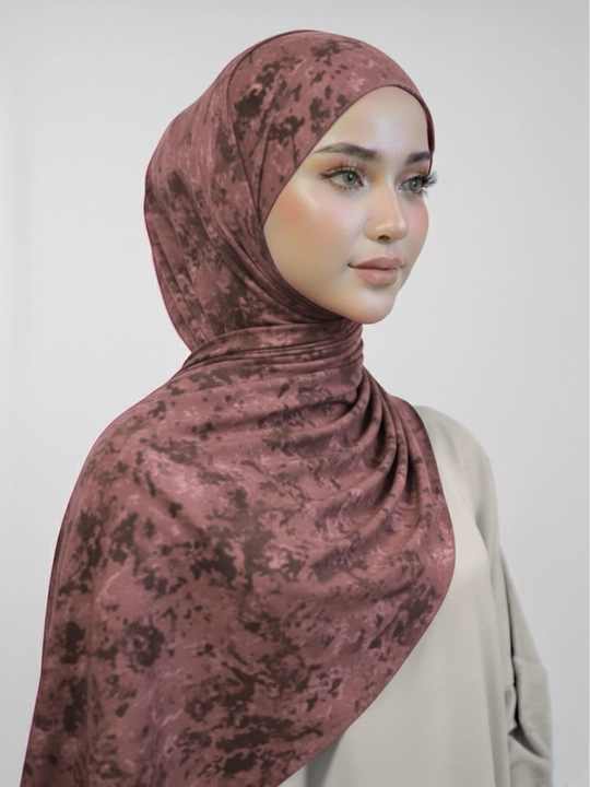Ayollar uchun mramirli sharflar