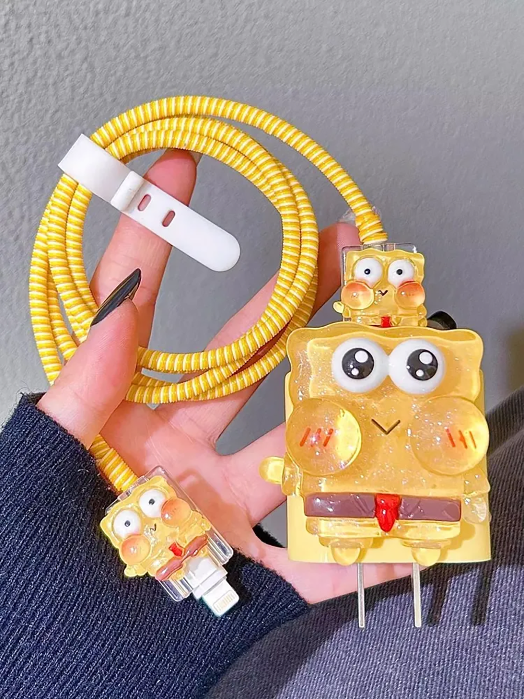 Желтый
