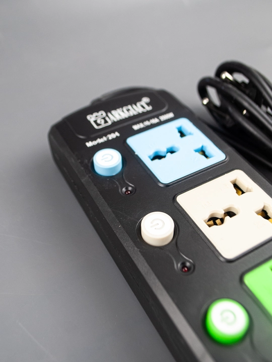 Электрический удлинитель, 2м, 3шт USB порт, 16A/2500W