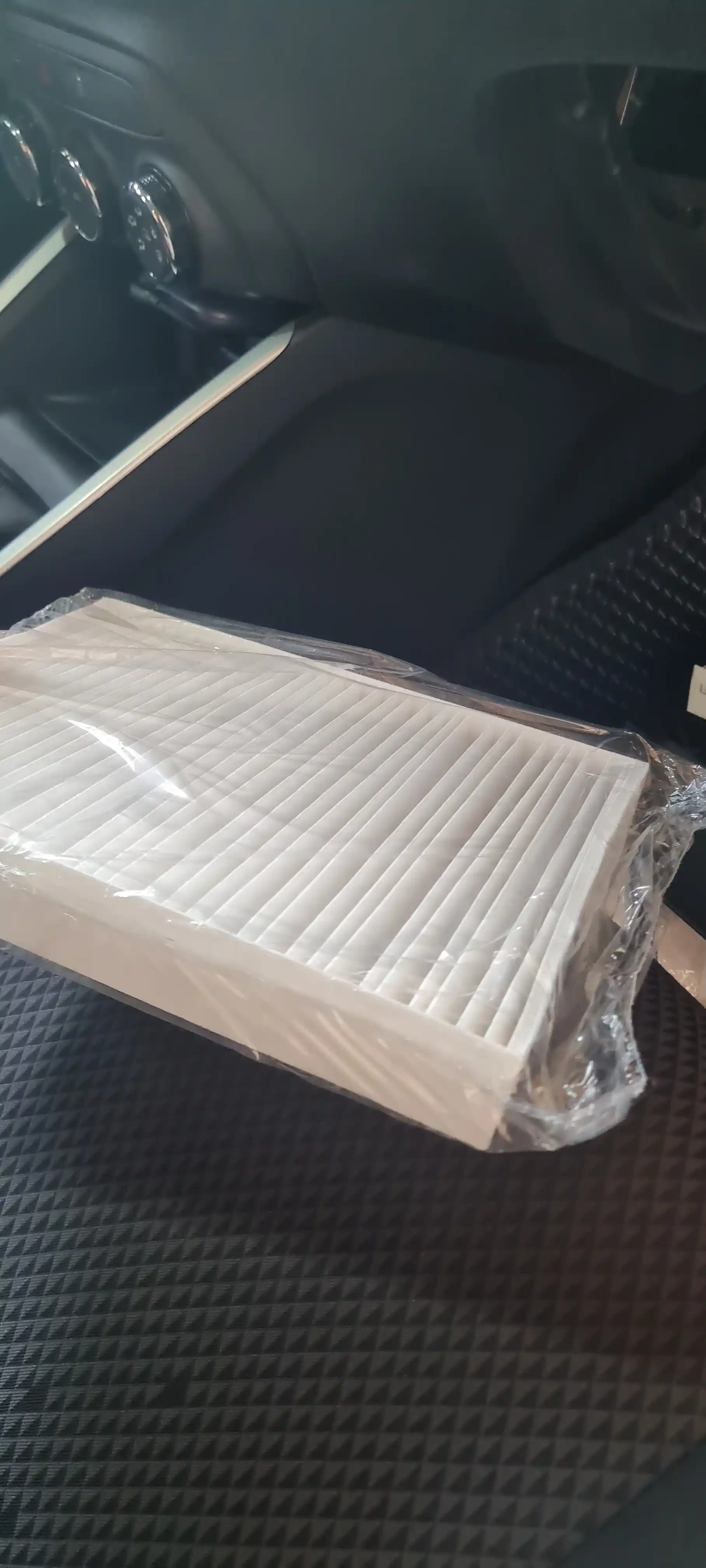 Фильтр салонный Universal Filter CCF 1004, Chevrolet Equinox, Malibu, Tracker, Onix, Monza