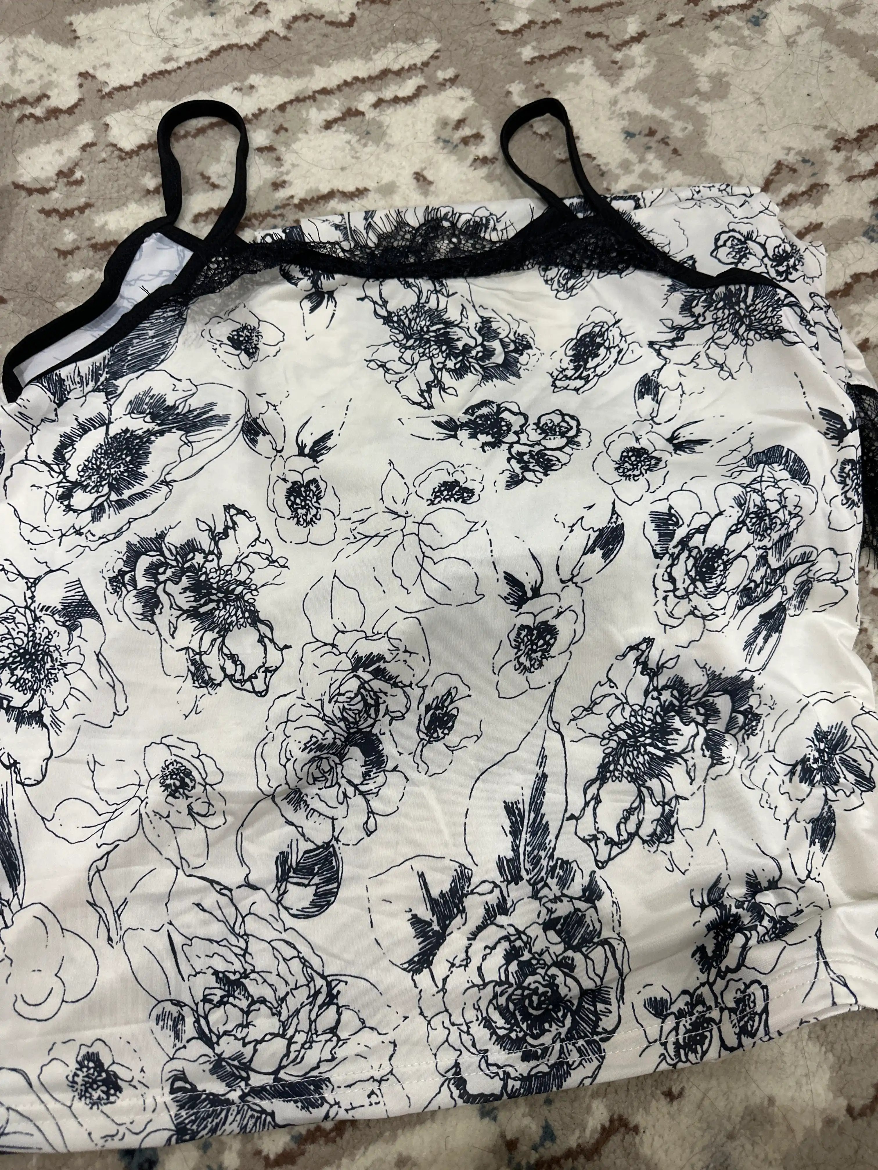 Ayollar uchun 4 tasi 1 da pijama, shim + ko‘ylak + shorti + mayka to‘plami, uyqu va dam olish uchun uy kiyimi