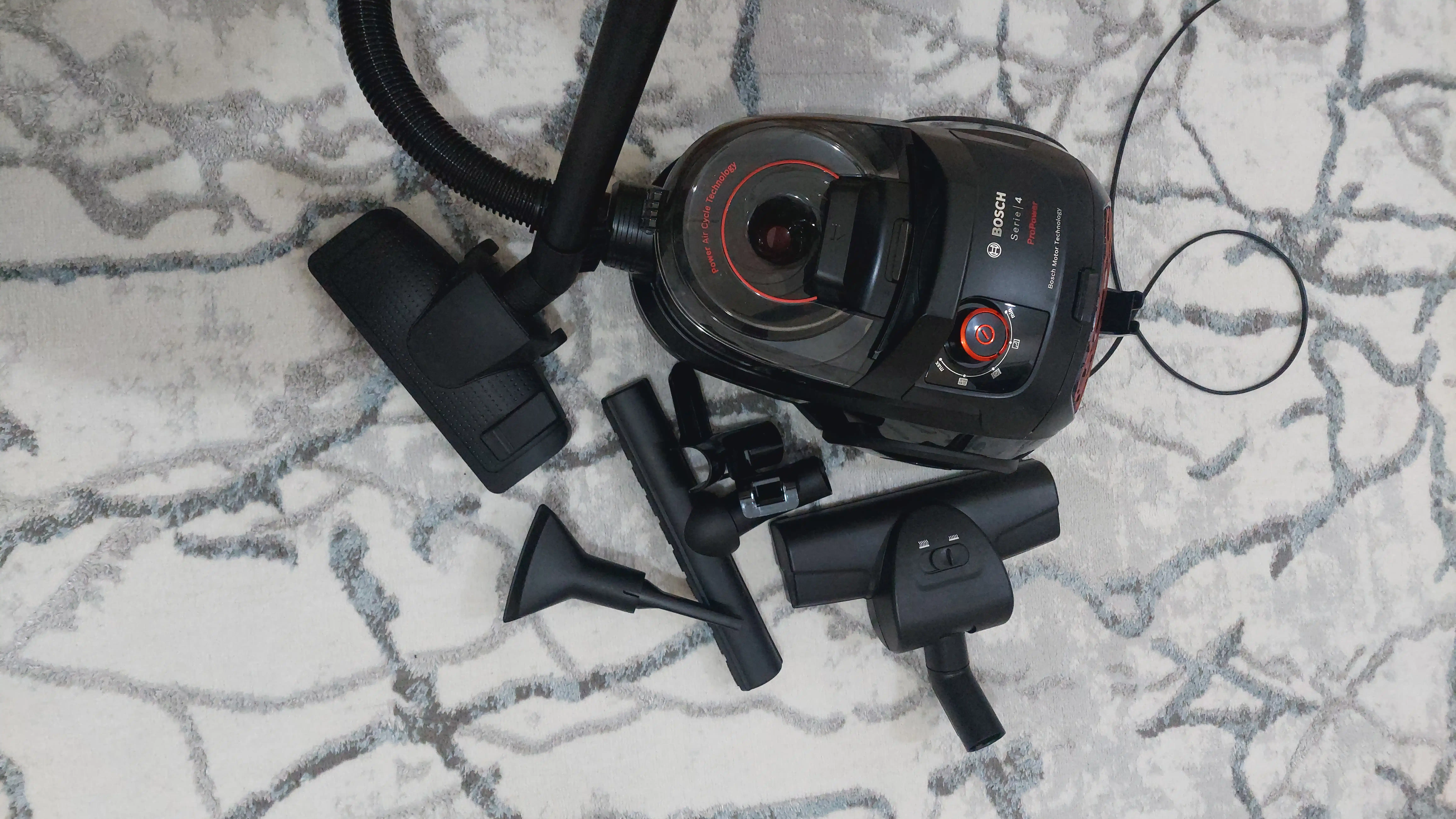Пылесос Bosch BGS21POW2