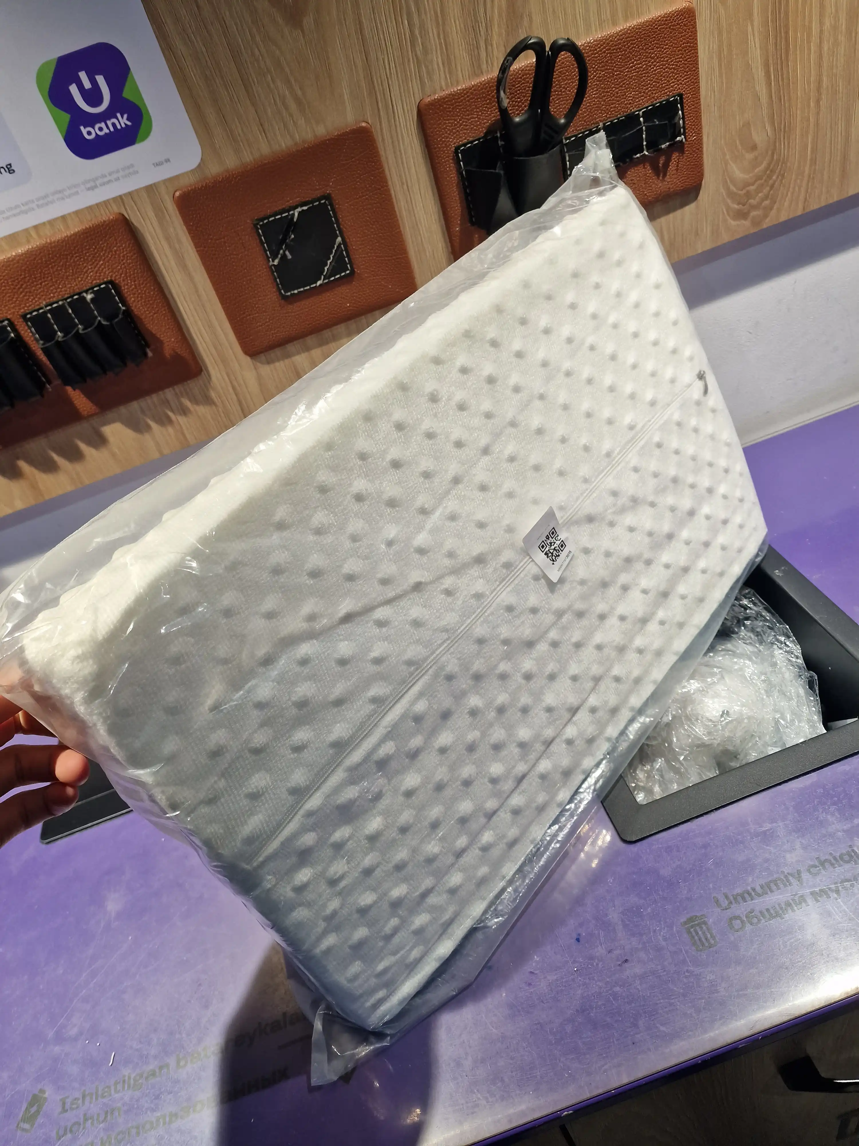 Ortopedik uyqu yostigi Memory Foam, bo‘yin va umurtqa uchun, gipoallergen, anatomik shakl