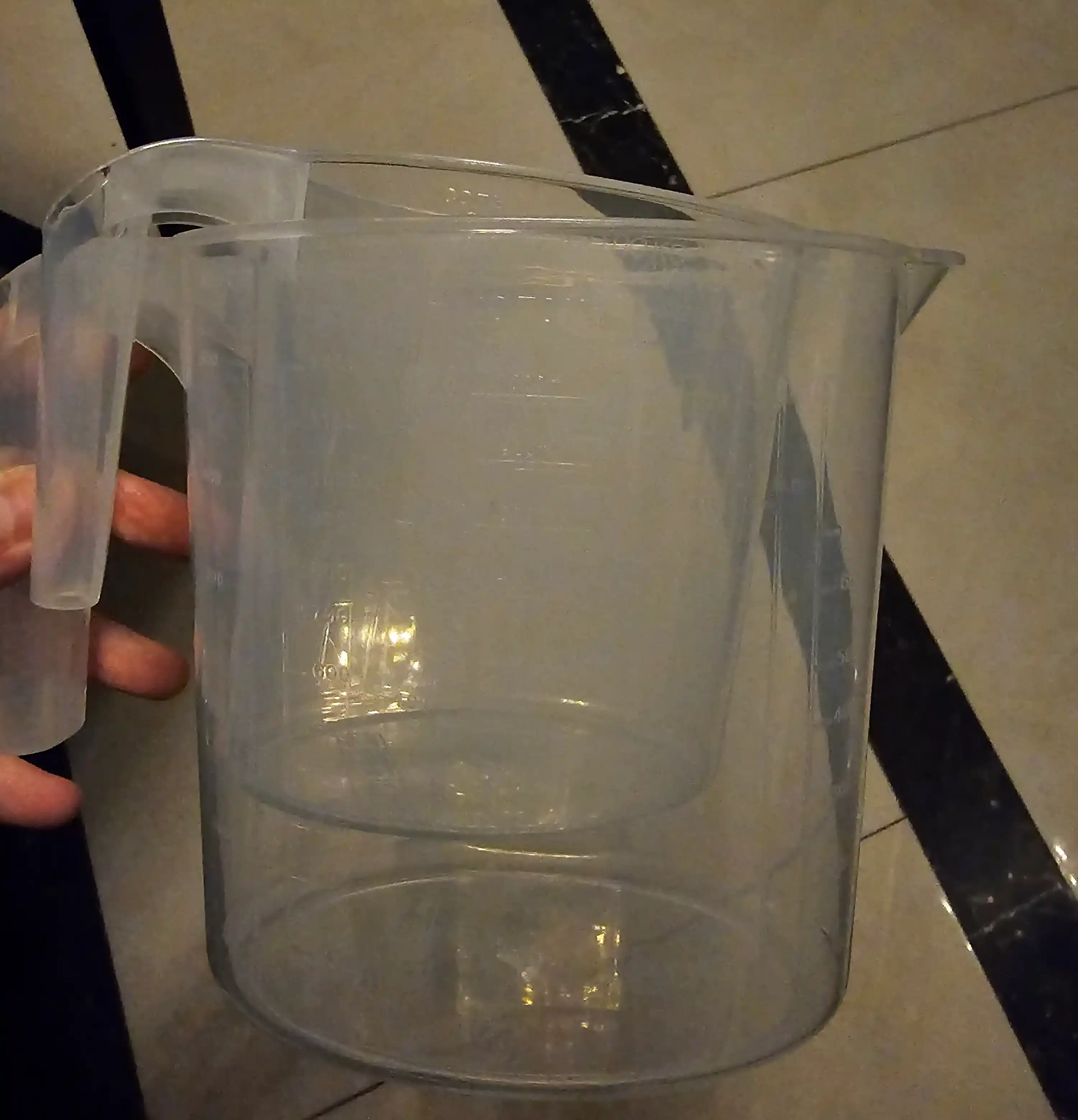 Plastmassa o‘lchov idishi, o‘lchov 0,10 litr - 0,25 litr - 0,5 litr - 1,0 litr - 1,8 litr