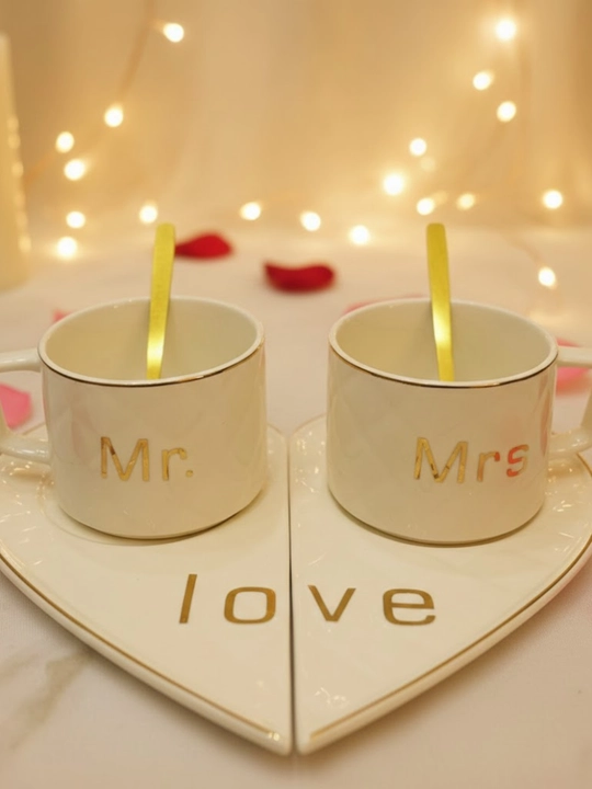 Набор кофейных чашек "Mr. & Mrs." для влюбленных - 