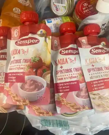 Semper meva va don pyuresi, banan va qulupnay bo'tqa bilan, 6 oydan boshlab, 120 g
