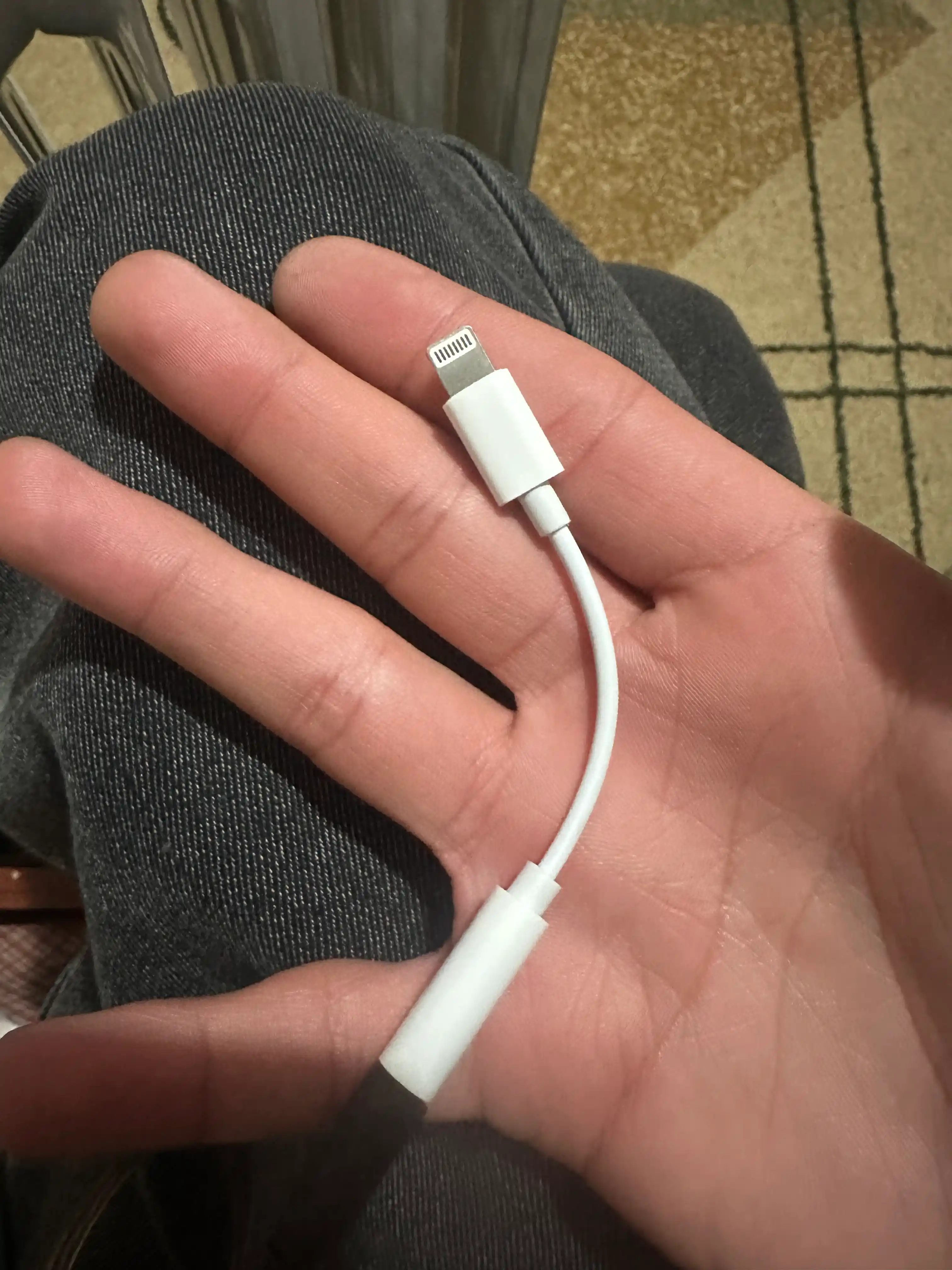 Adapter Samsung va iPhone uchun,Type-C va Lighting audio-ulagich,AUX va quloqchinlar uchun