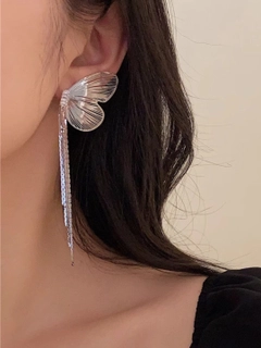 Серый