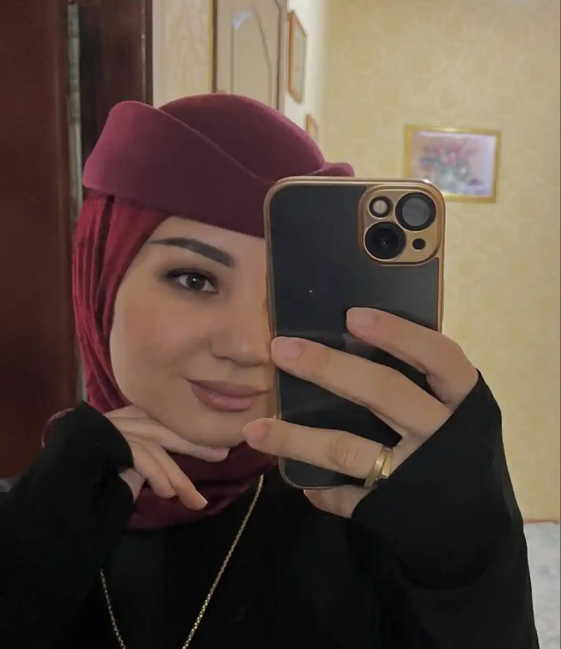 Pilotka, Ayollar bosh kiyimi, qish va bahor uchun, tabletka shlyapasi