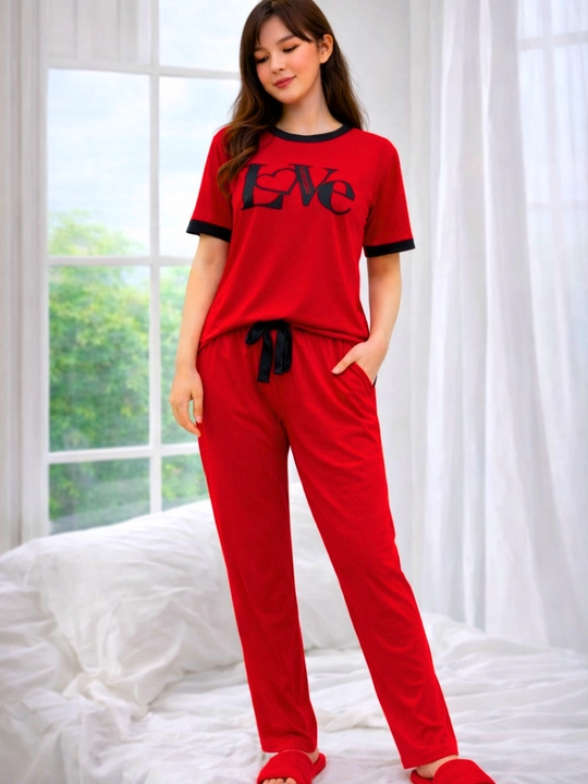 Ayollar uchun uy uchun to'plam, 3 tasi 1 da pijama, razmer standart 46-48-50-52, viskoza